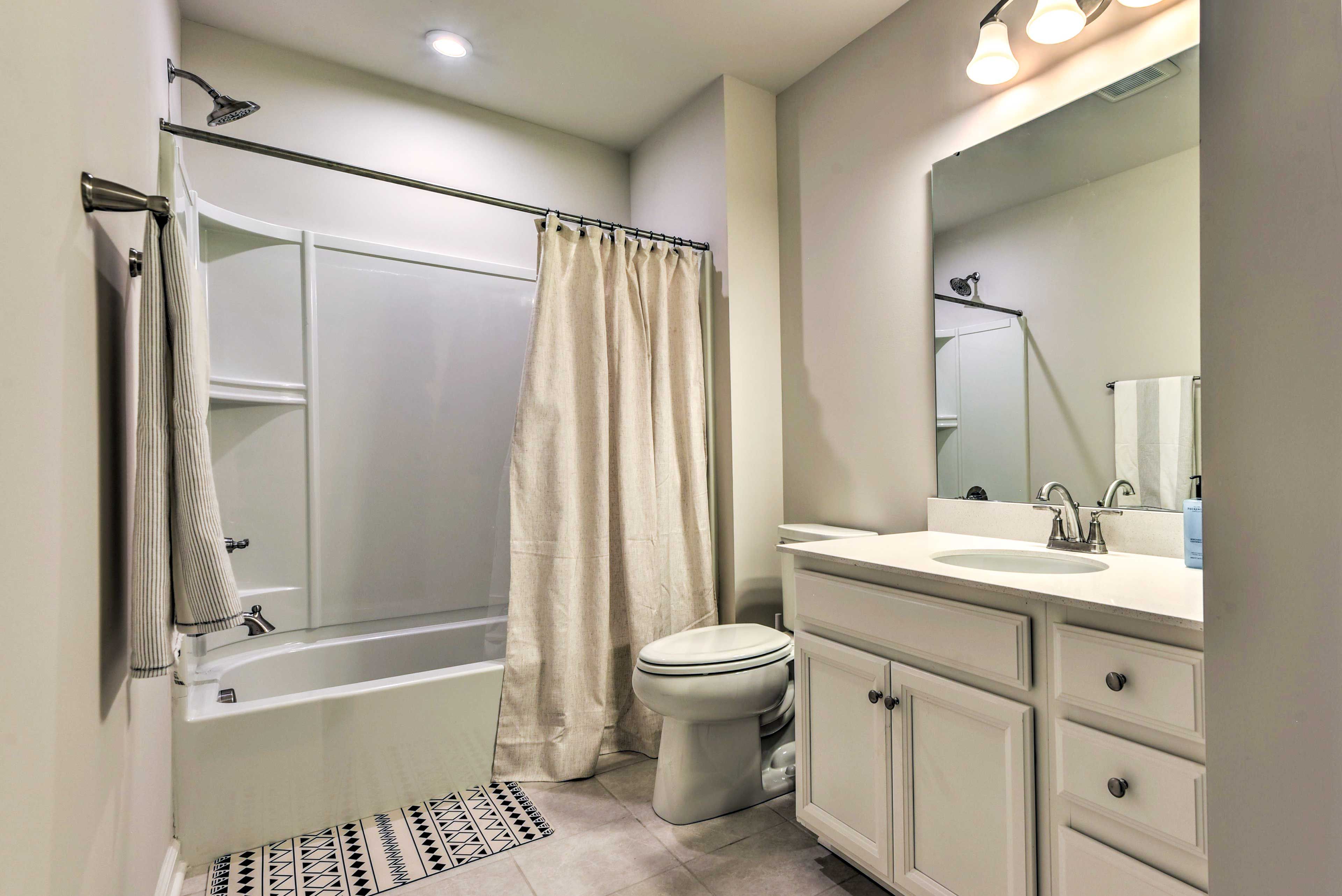 Full Bathroom