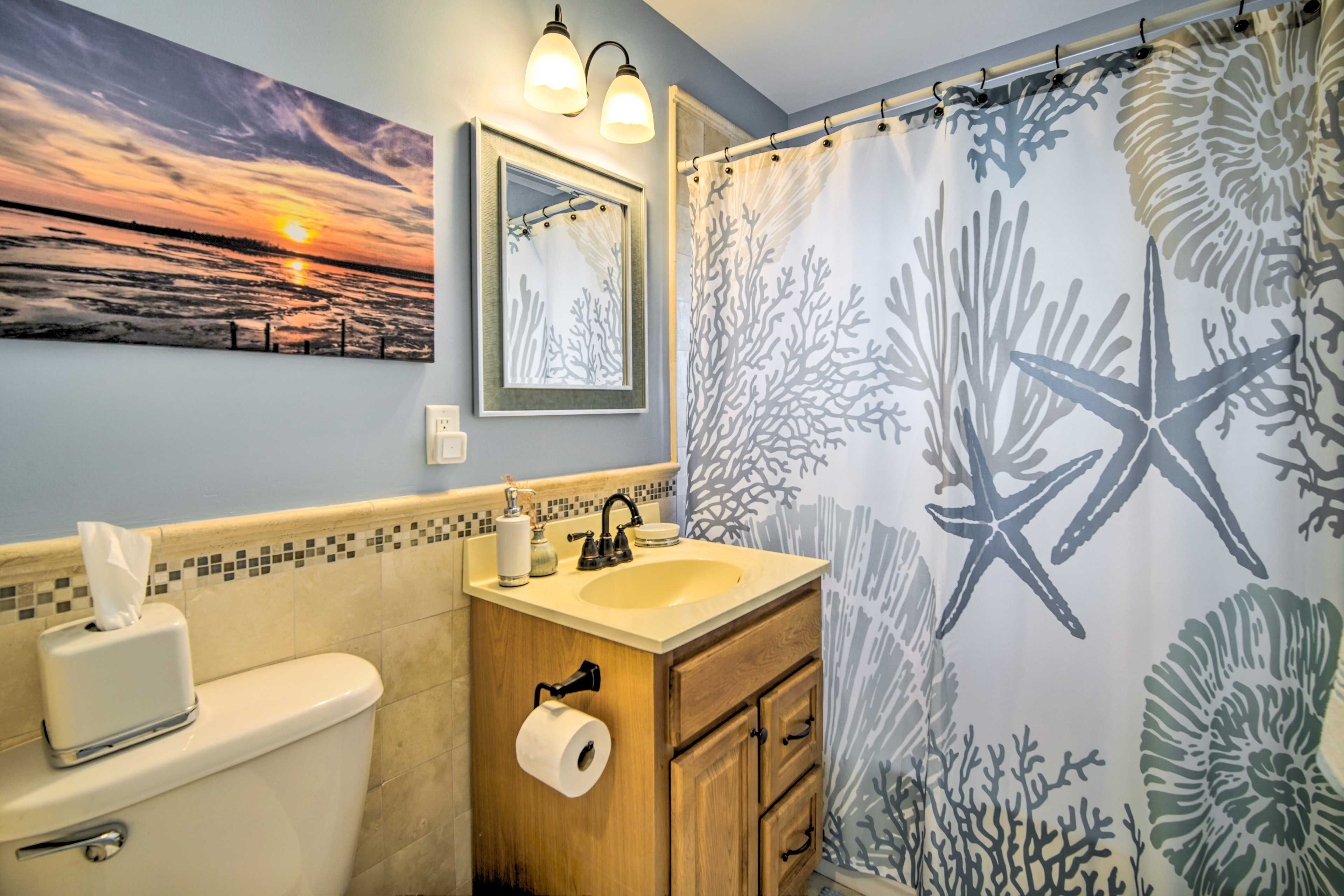 Full Bathroom | Hair Dryer