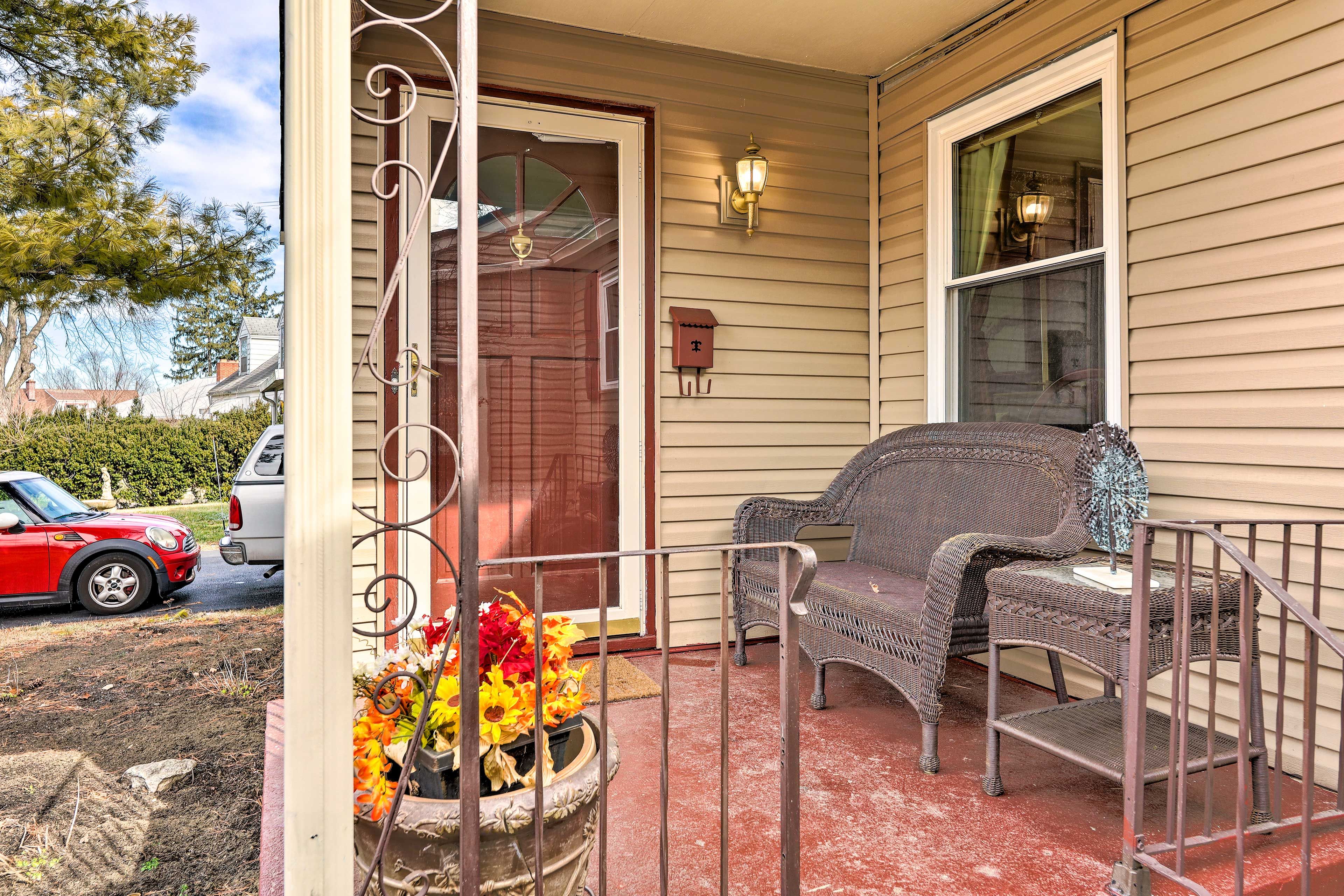 Front Entry | Lockbox