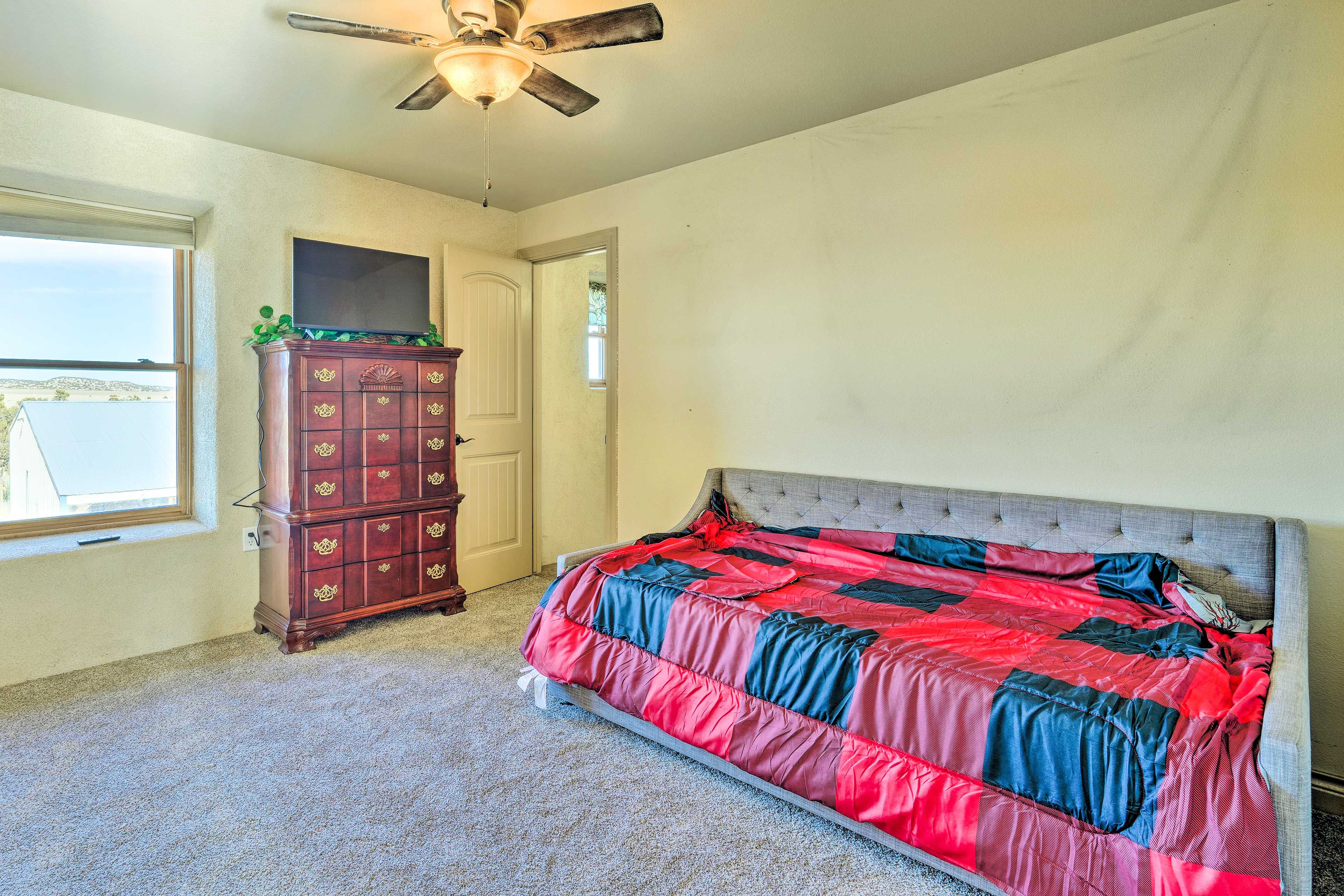 Bedroom 5 | Twin Bed w/ Twin Trundle