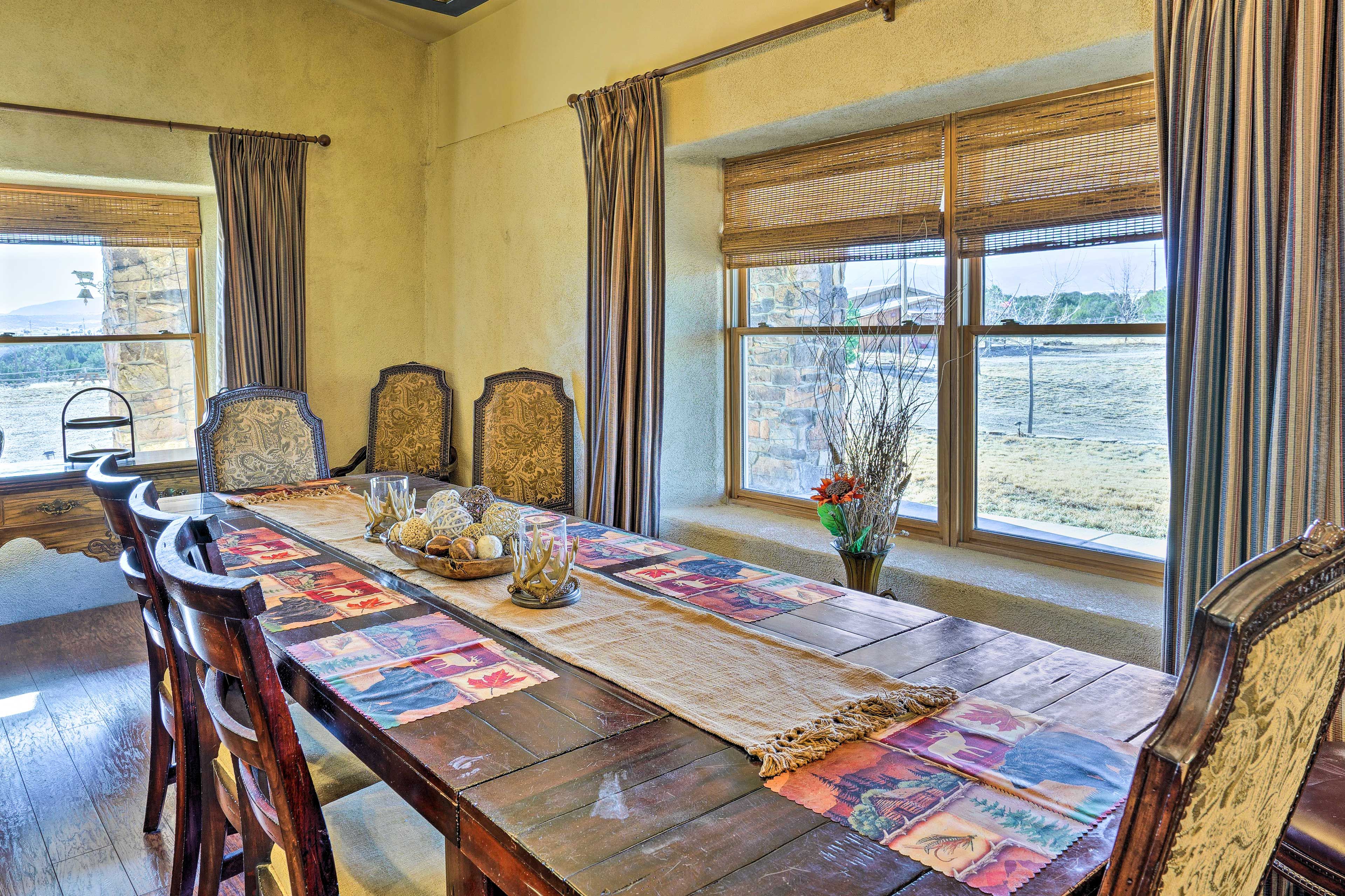Dining Room | Coffee Maker | Fully Equipped Kitchen