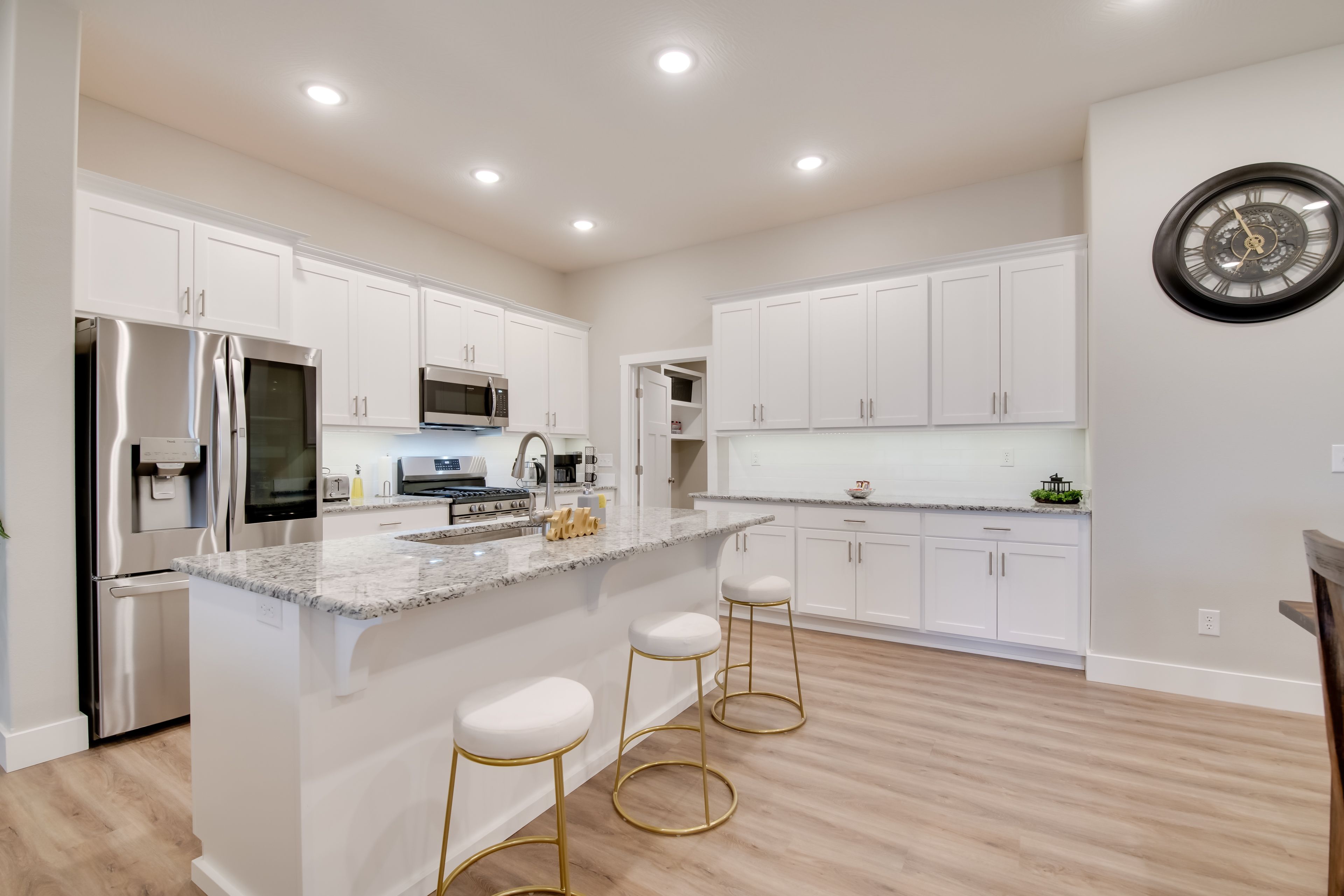 Kitchen | Coffee Maker | Toaster | Crockpot | Spices