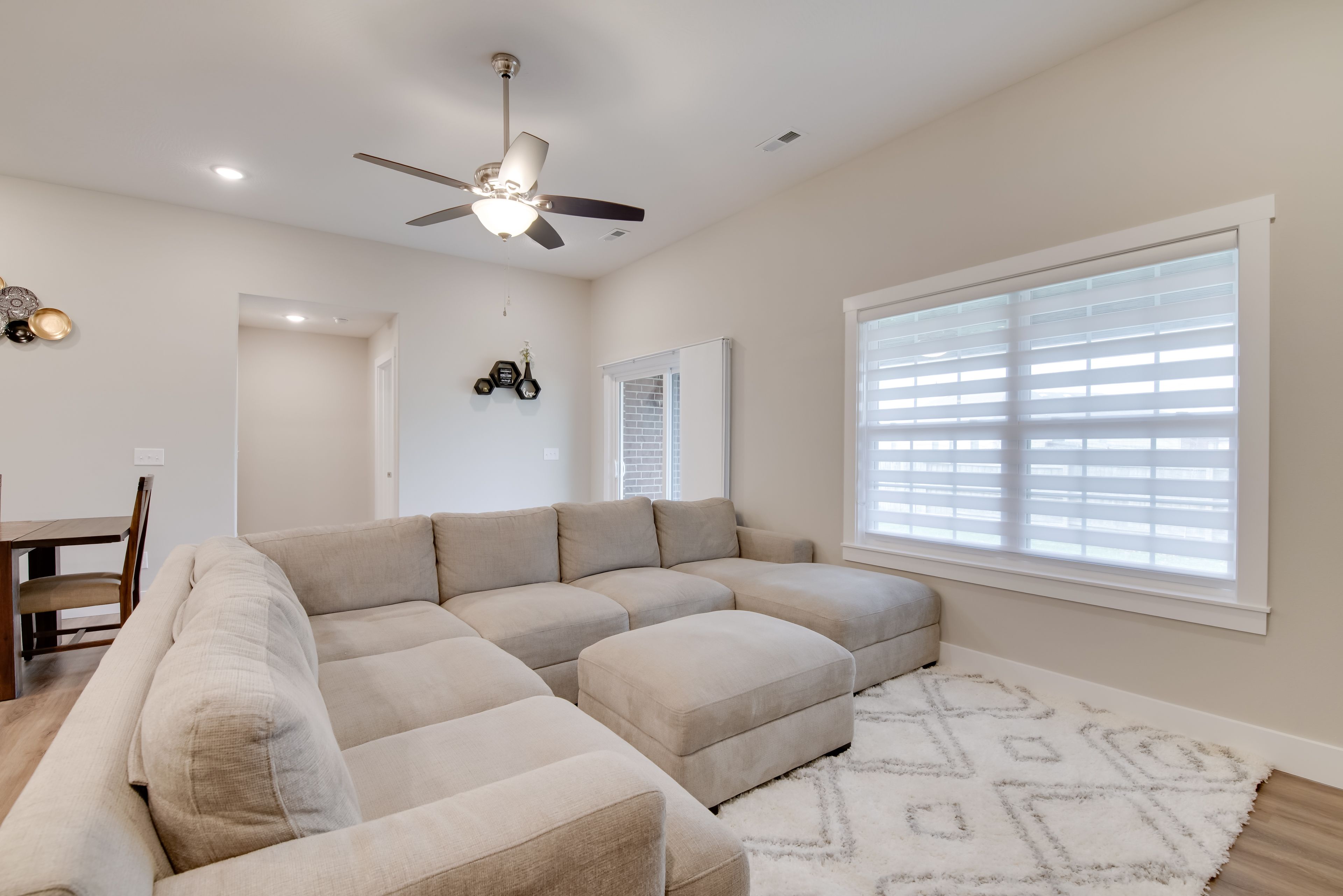 Living Room | Central A/C | Free WiFi