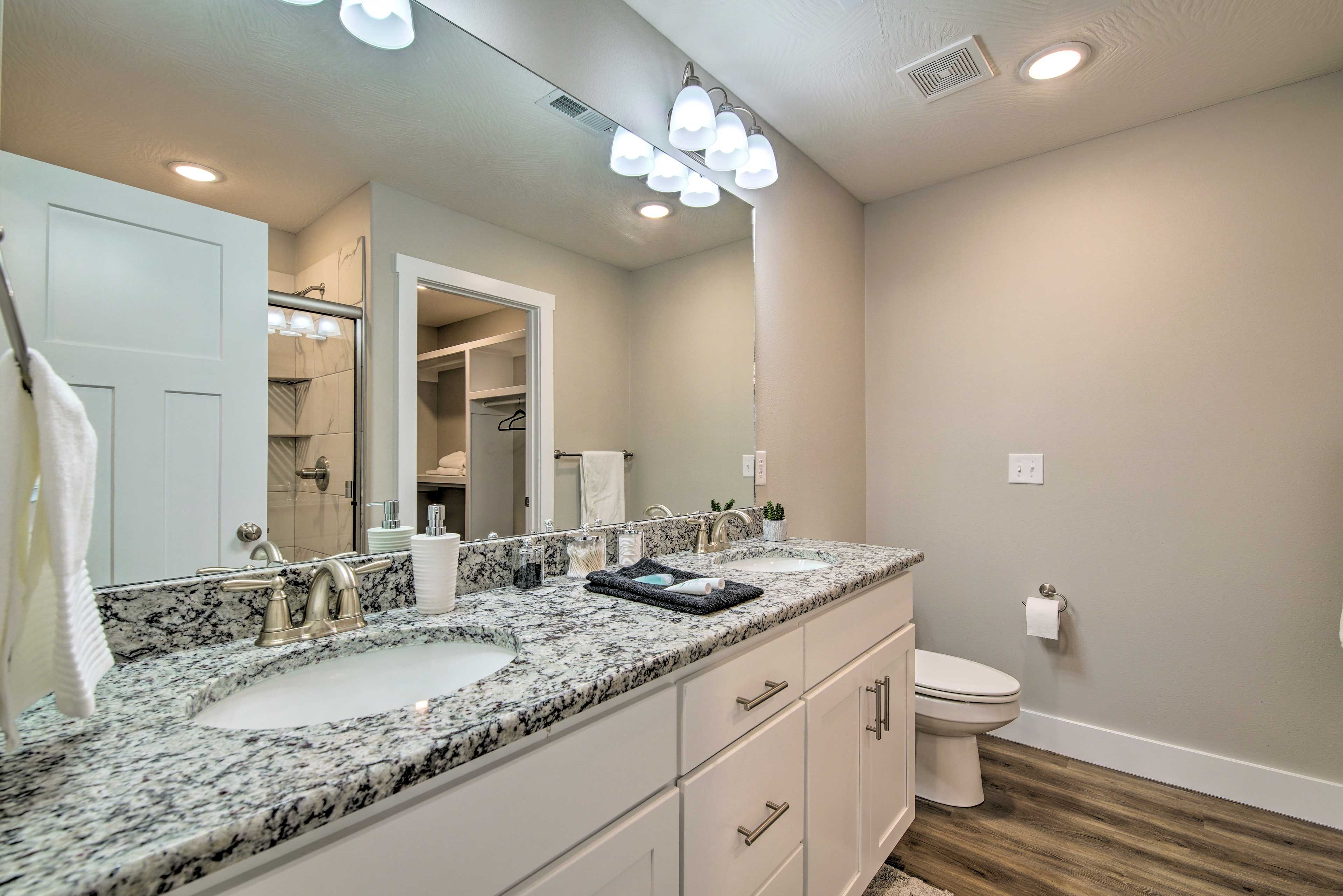Full Bathroom