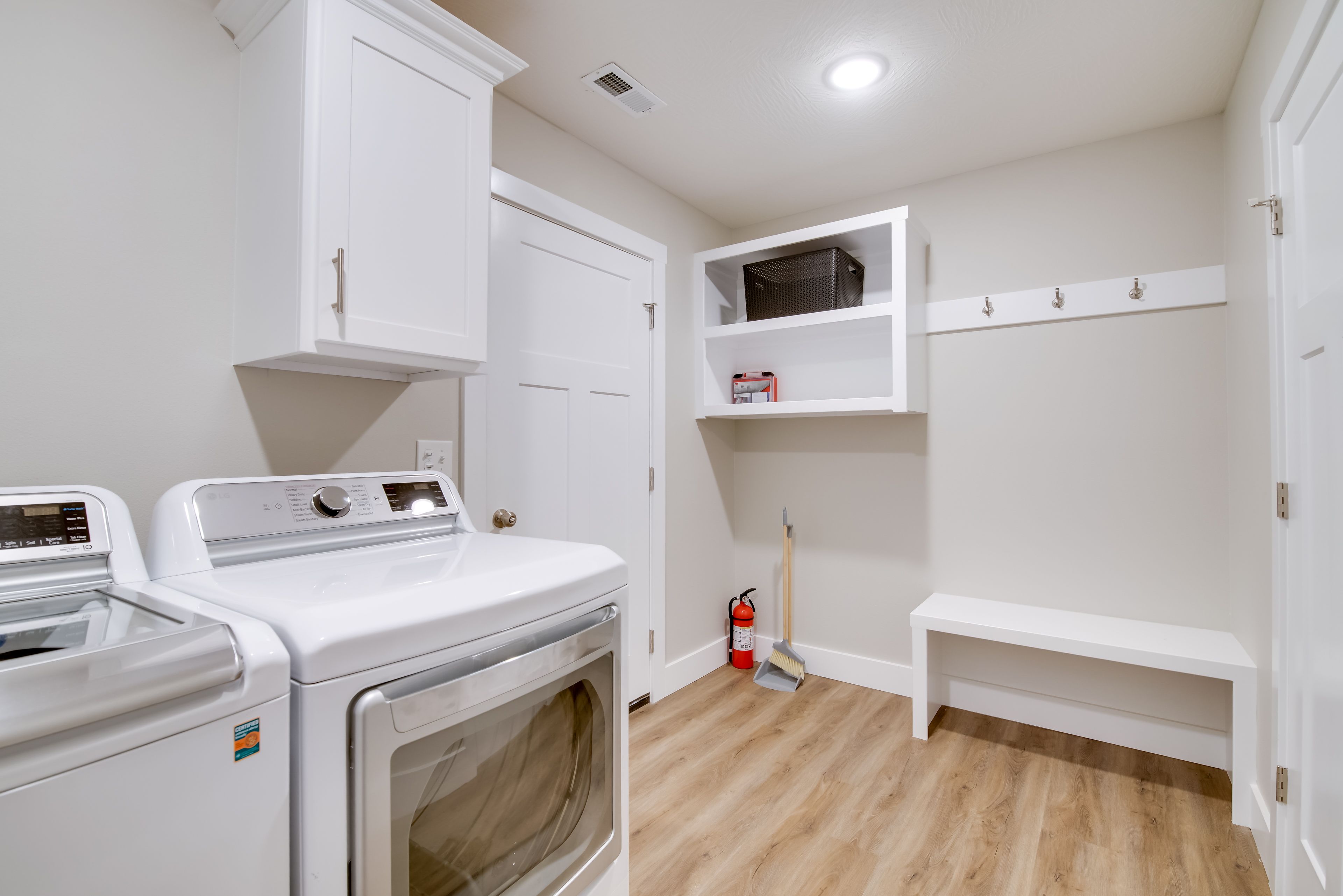 Laundry Area | Detergent Provided