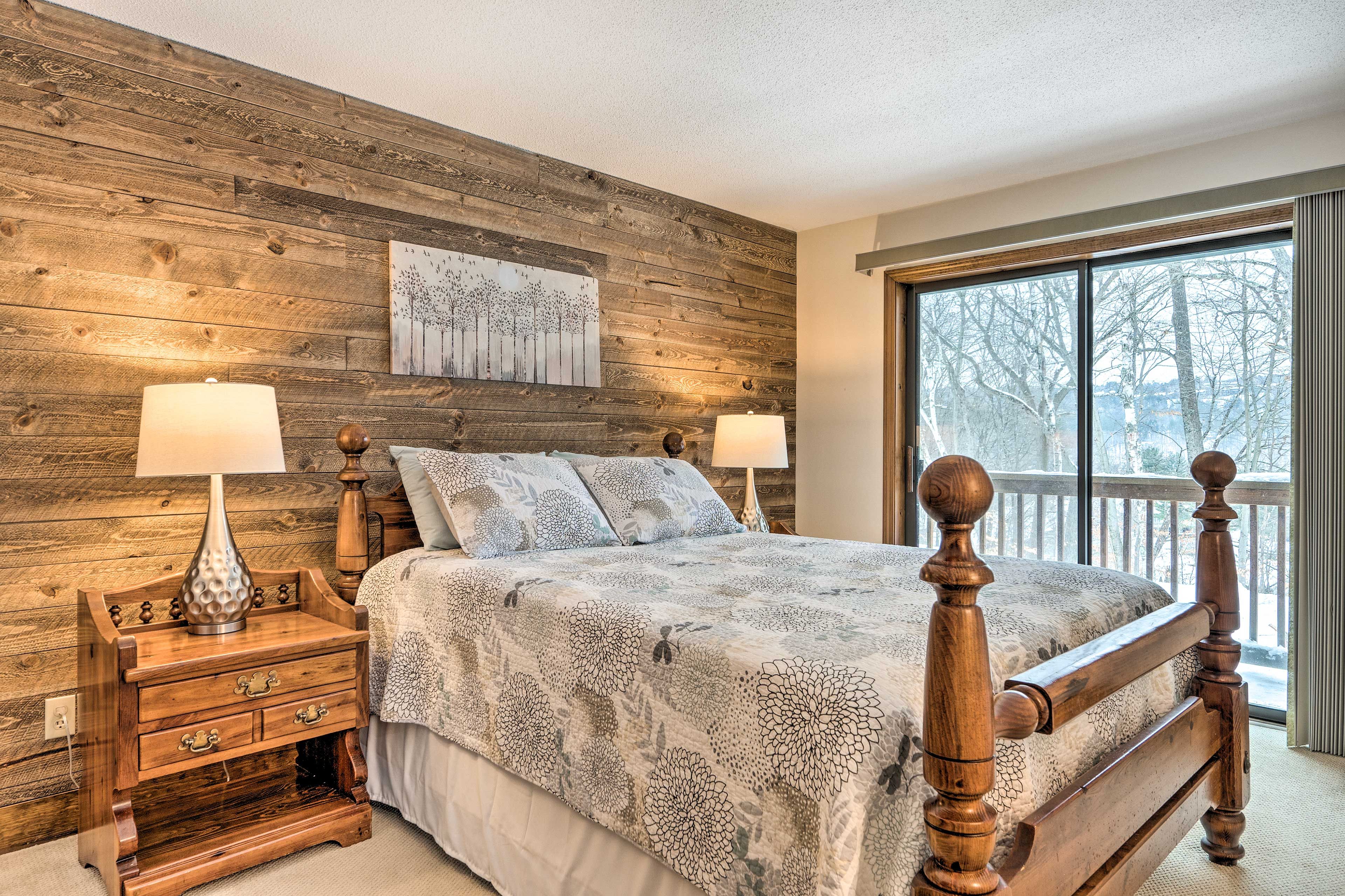 Bedroom 1 | Queen Bed | Walk-In Closet | En-Suite Bathroom | Balcony Access