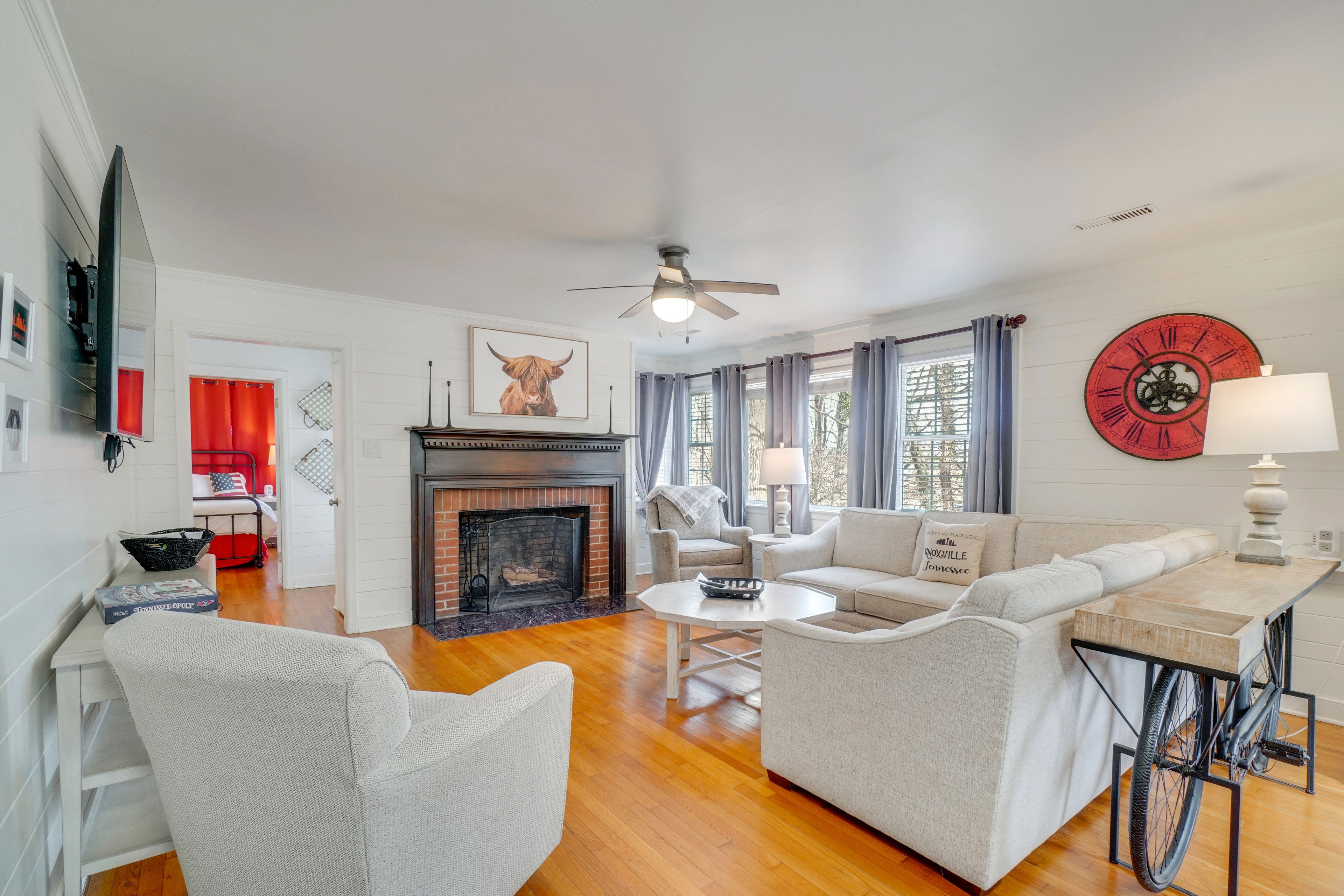 Living Room | Single Story | Smart TV