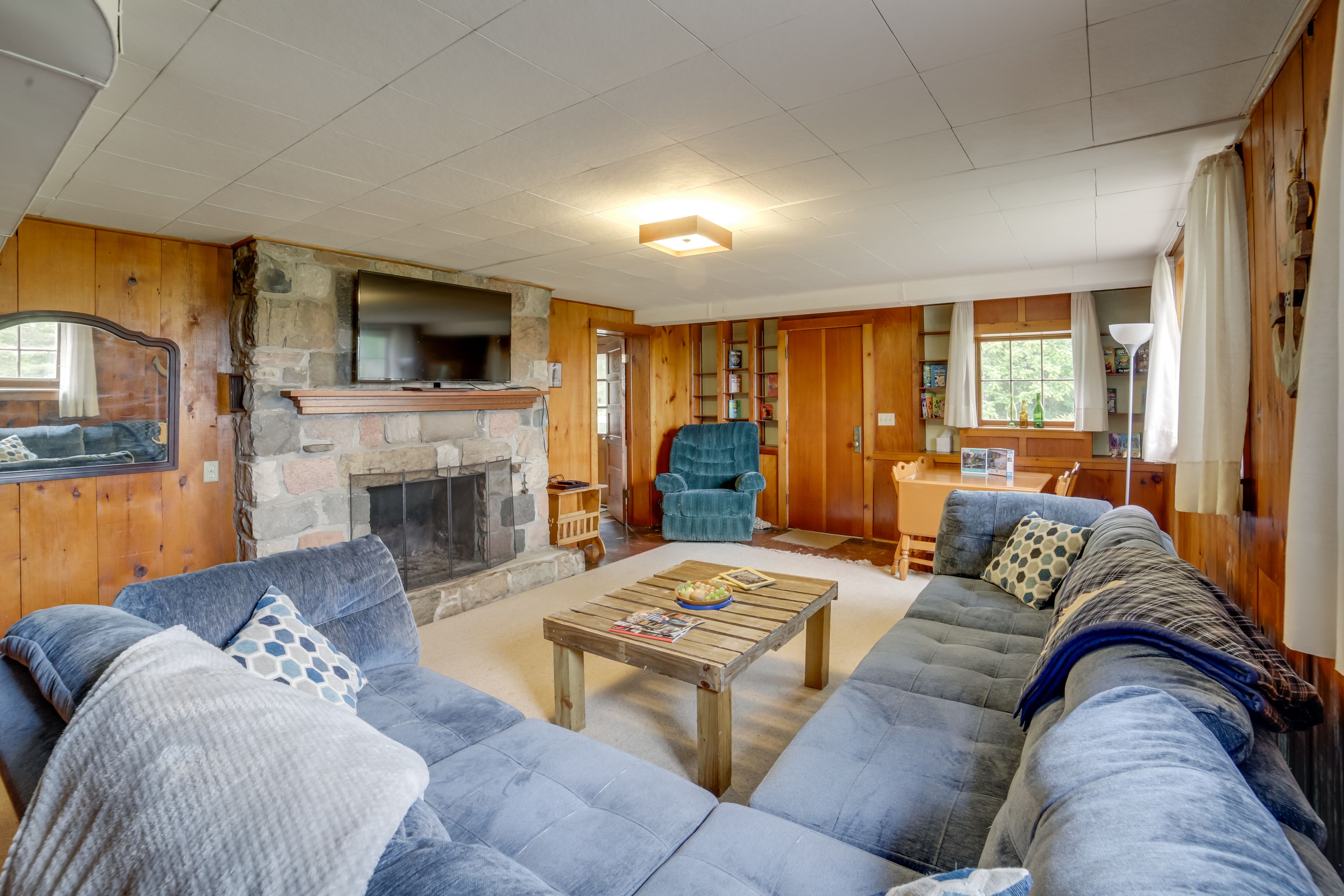 Living Area | Basement