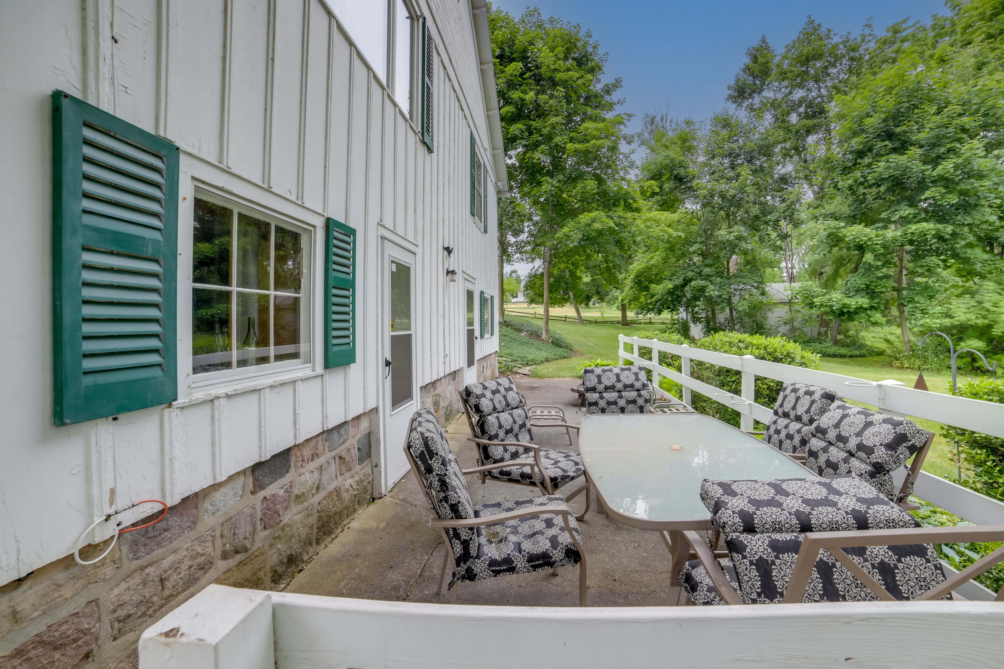 Property Exterior | 'Vintage Views'