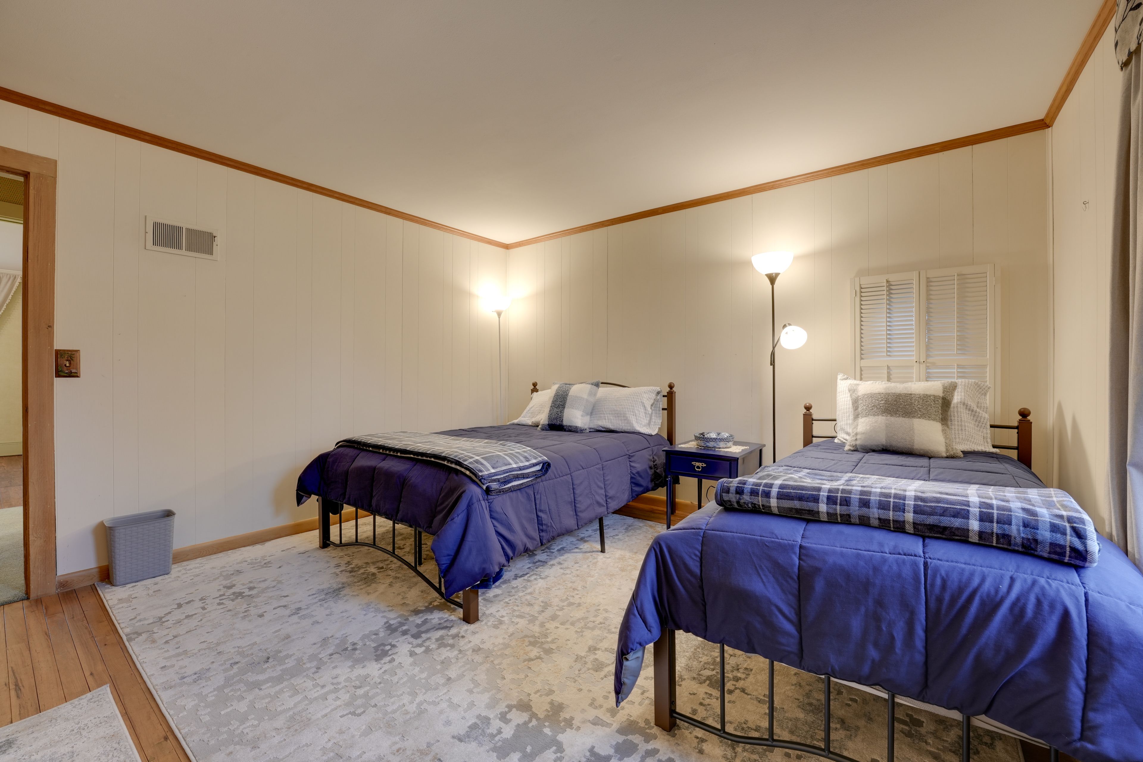 Bedroom 3 | Full Bed | Twin Bed | Main Floor