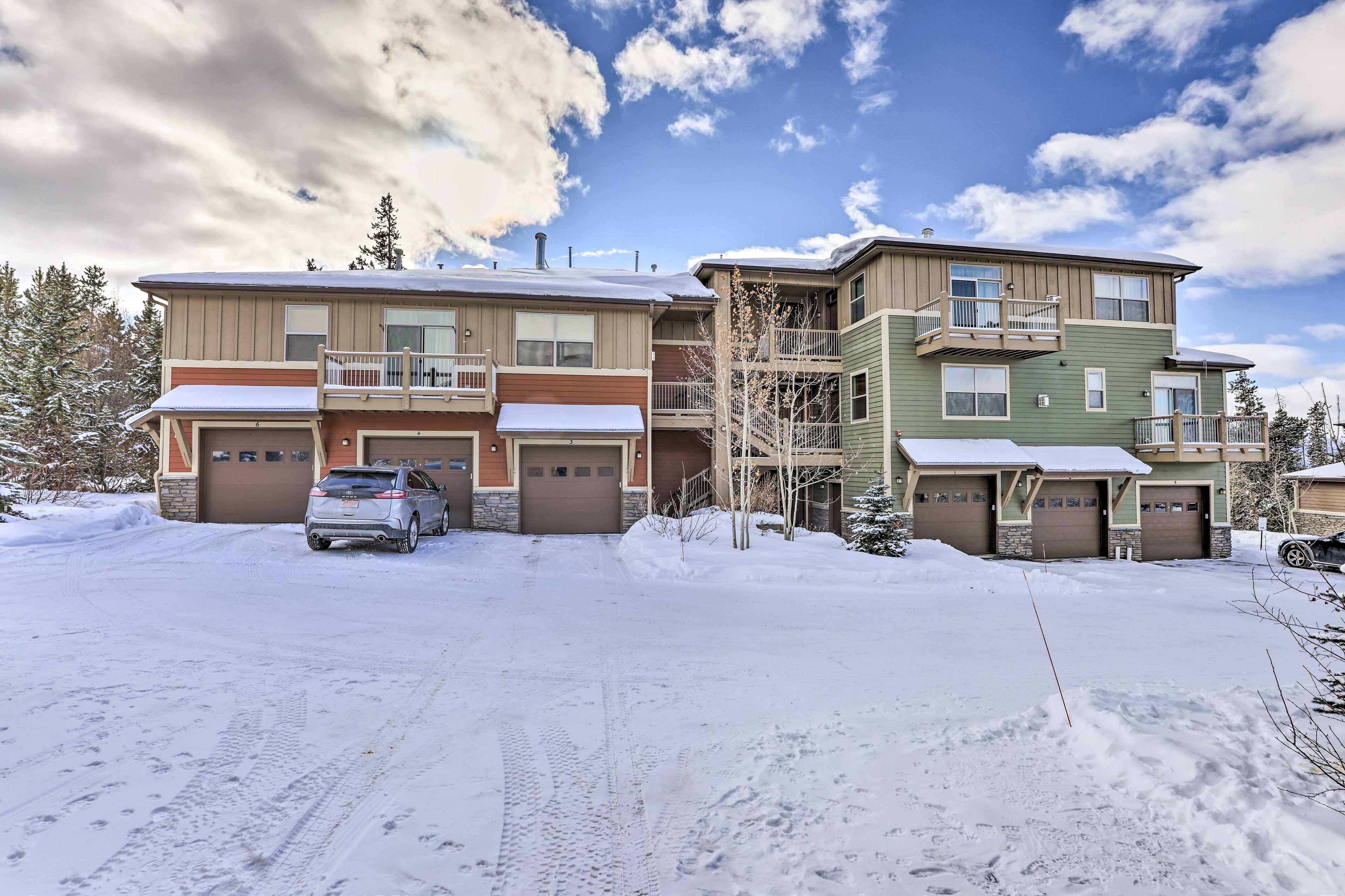 Condo Exterior | Keyless Entry | Family Friendly | 8 Mi to Winter Park Resort