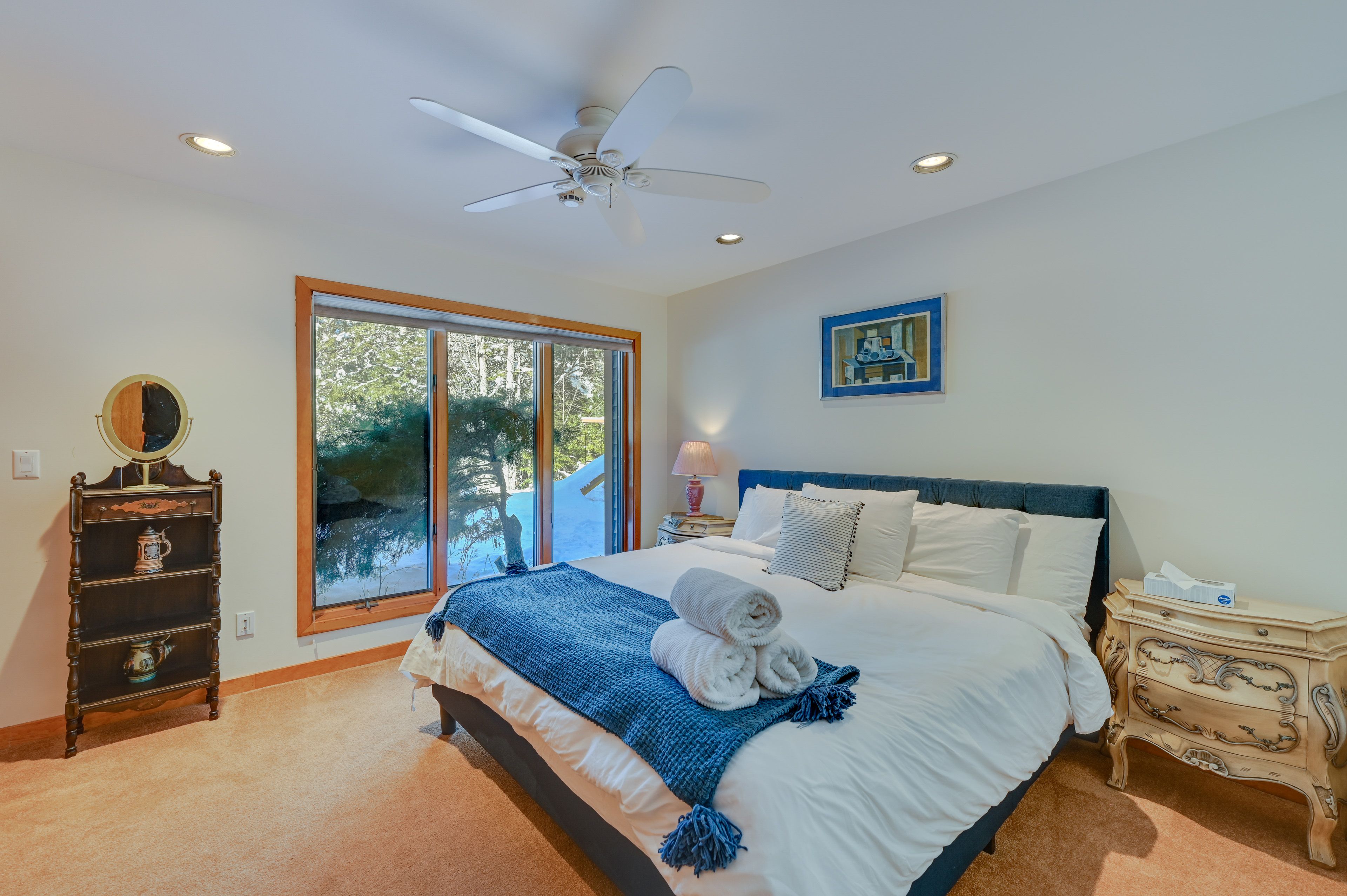 Bedroom 1 | King Bed | Main Level | Linens Provided