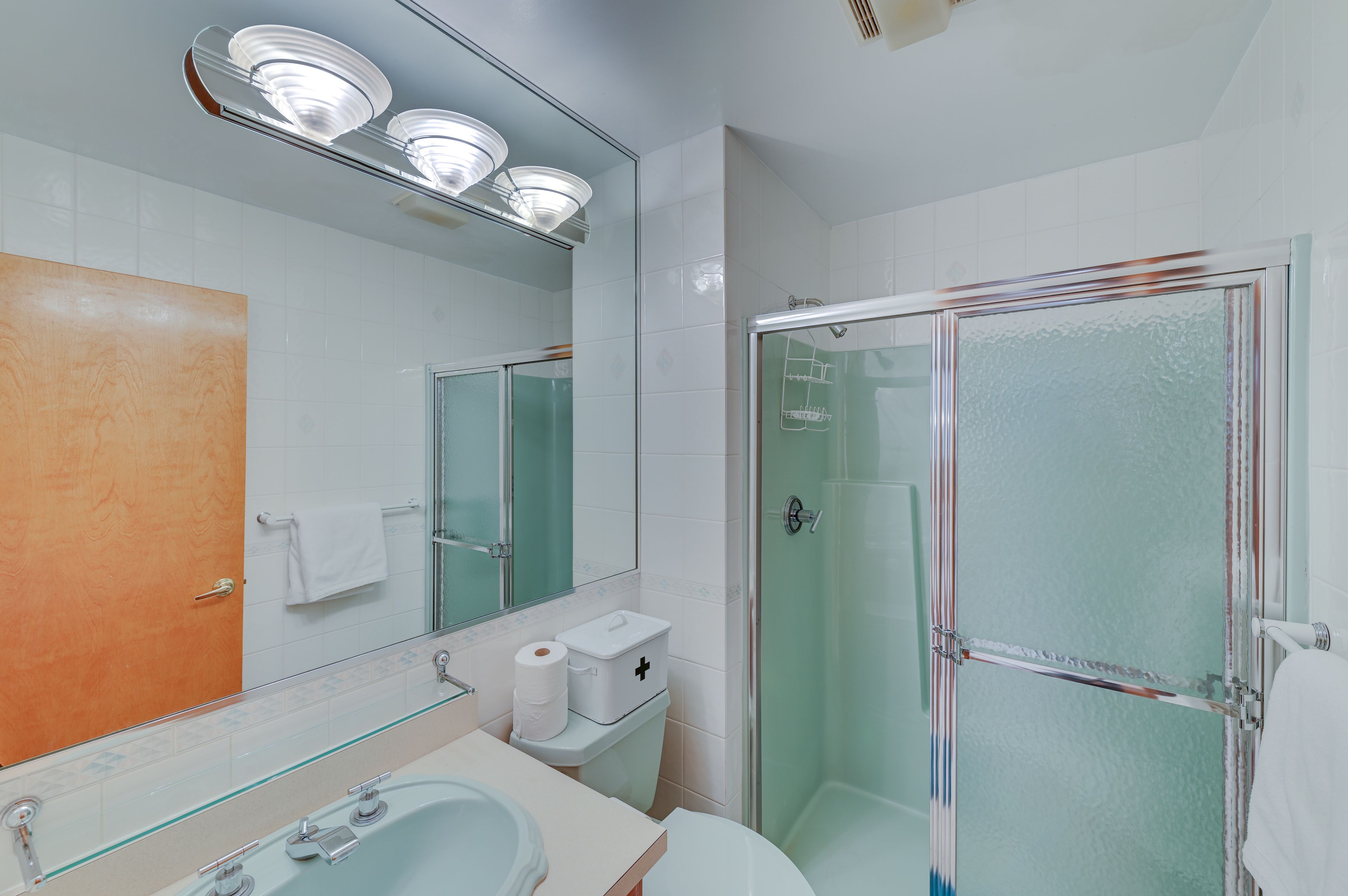 Bathroom | Towels Provided