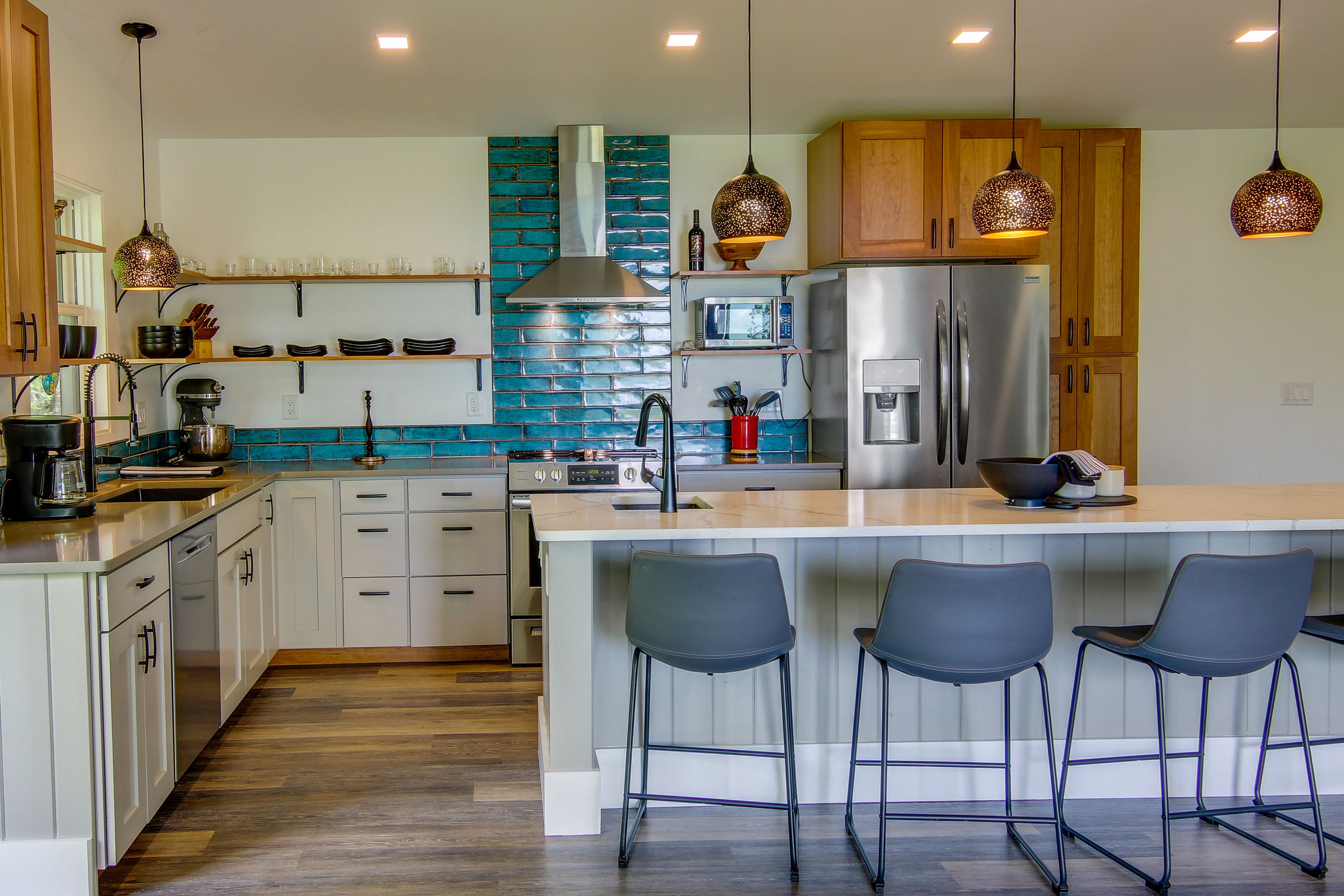 Kitchen | Cooking Basics | Coffee Maker | Paper Towels/Trash Bags Provided