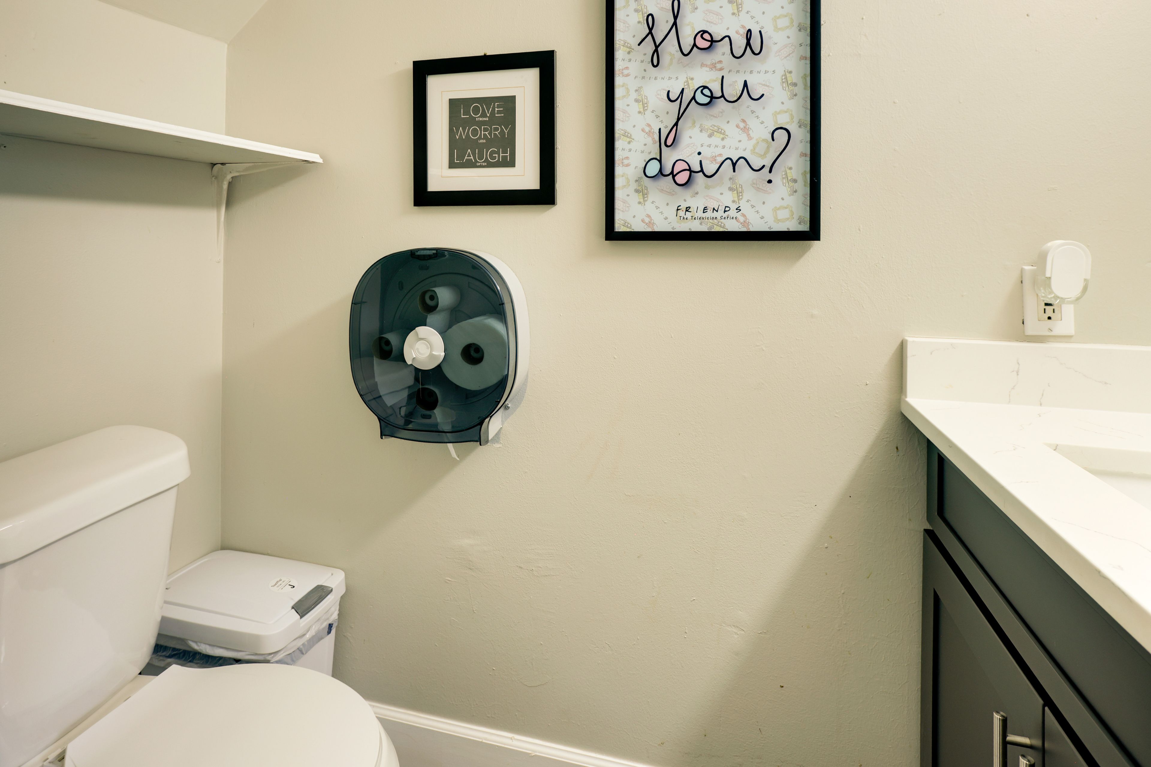 Half Bathroom | 1st Floor