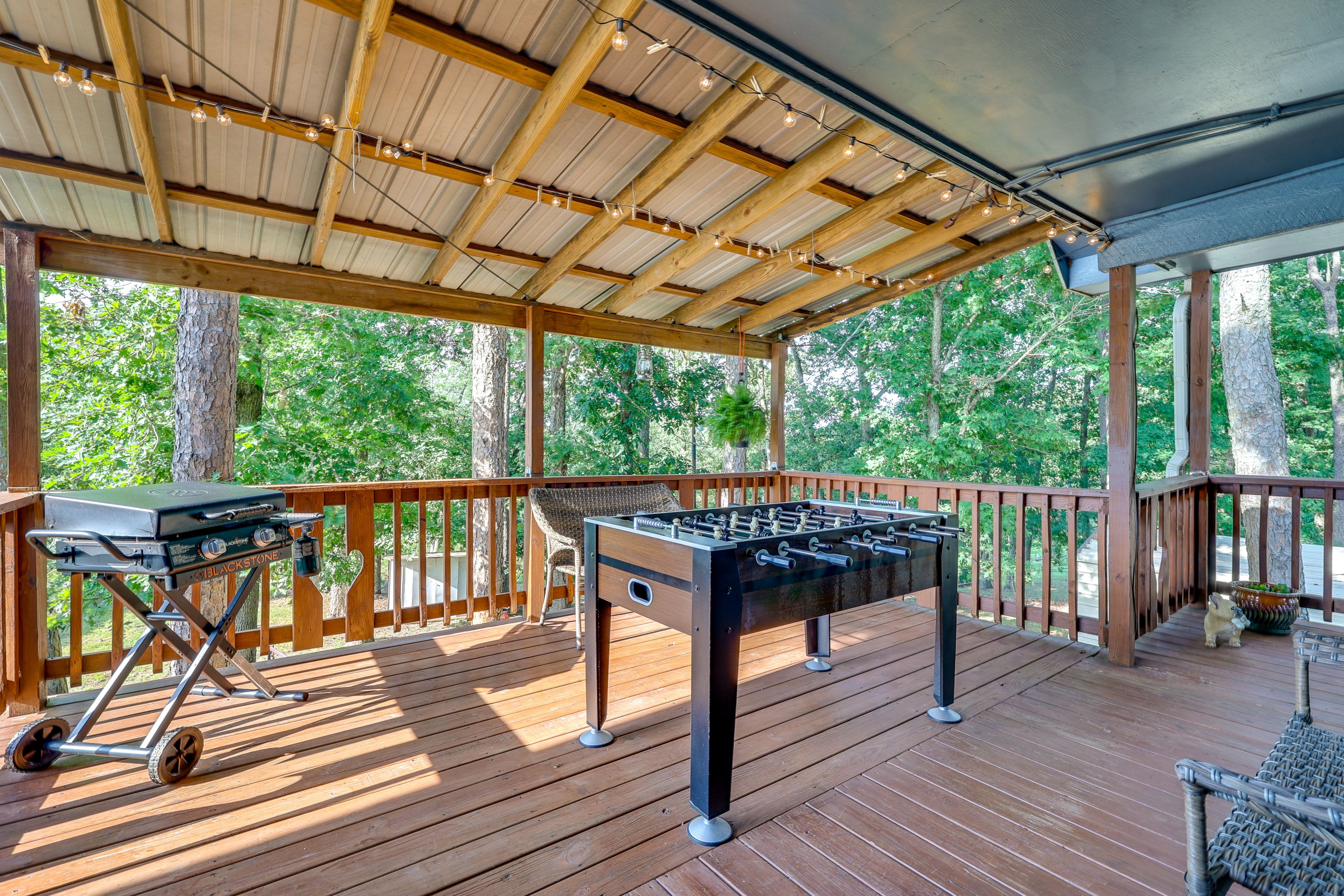 Wraparound Deck