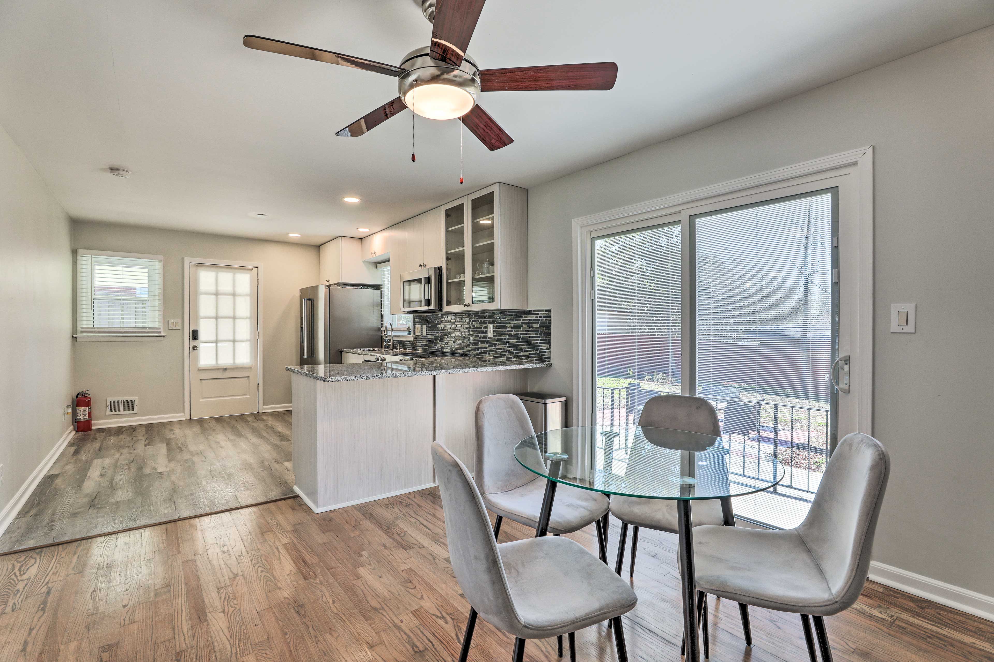 Dining Area | Dishware/Flatware