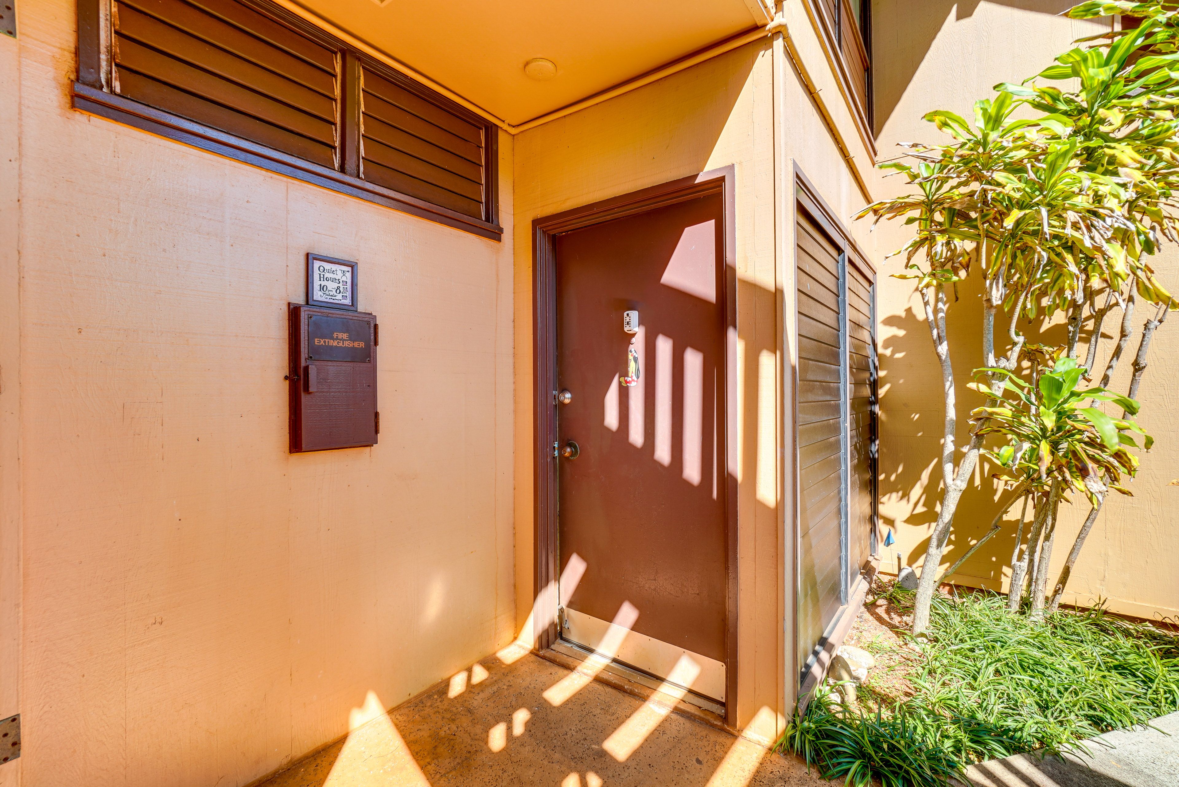 Front Exterior | Parking | Ample Parking in Community Lot