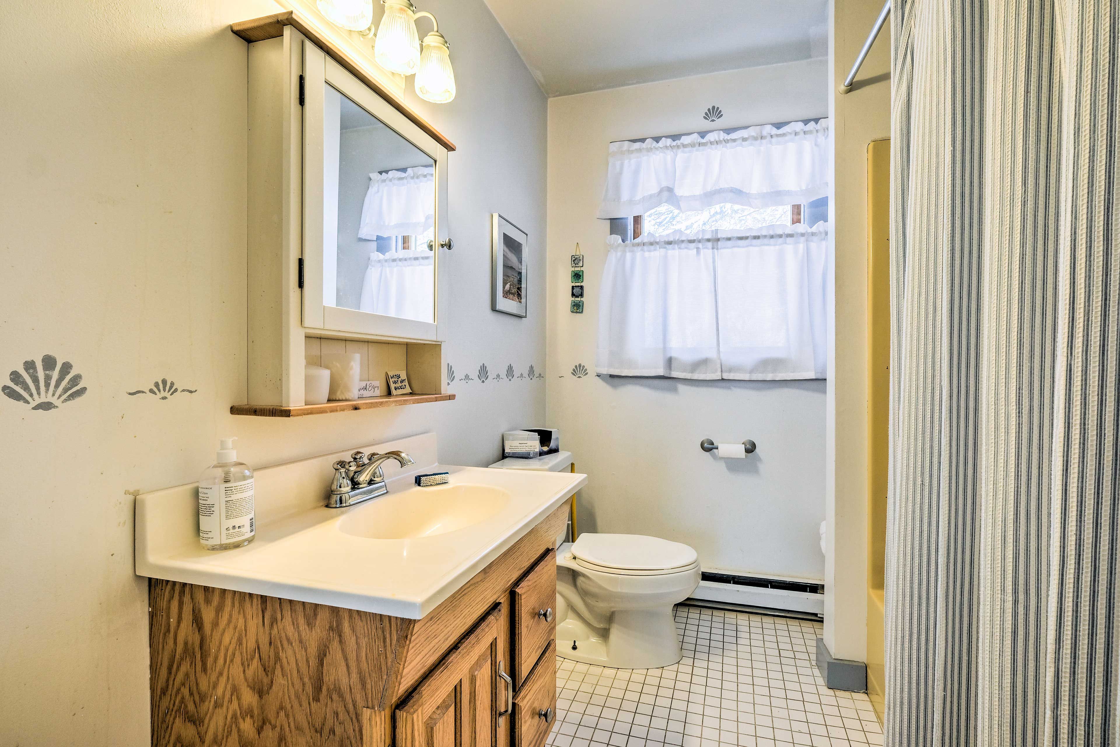Bathroom | Towels Provided
