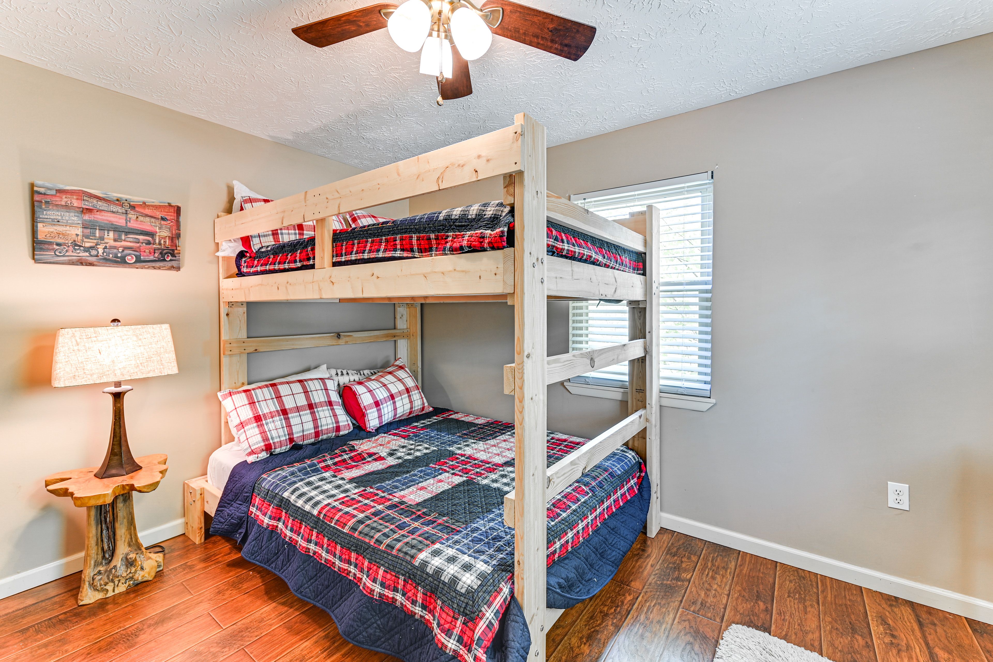 Bedroom 3 | Full/Queen Bunk Bed