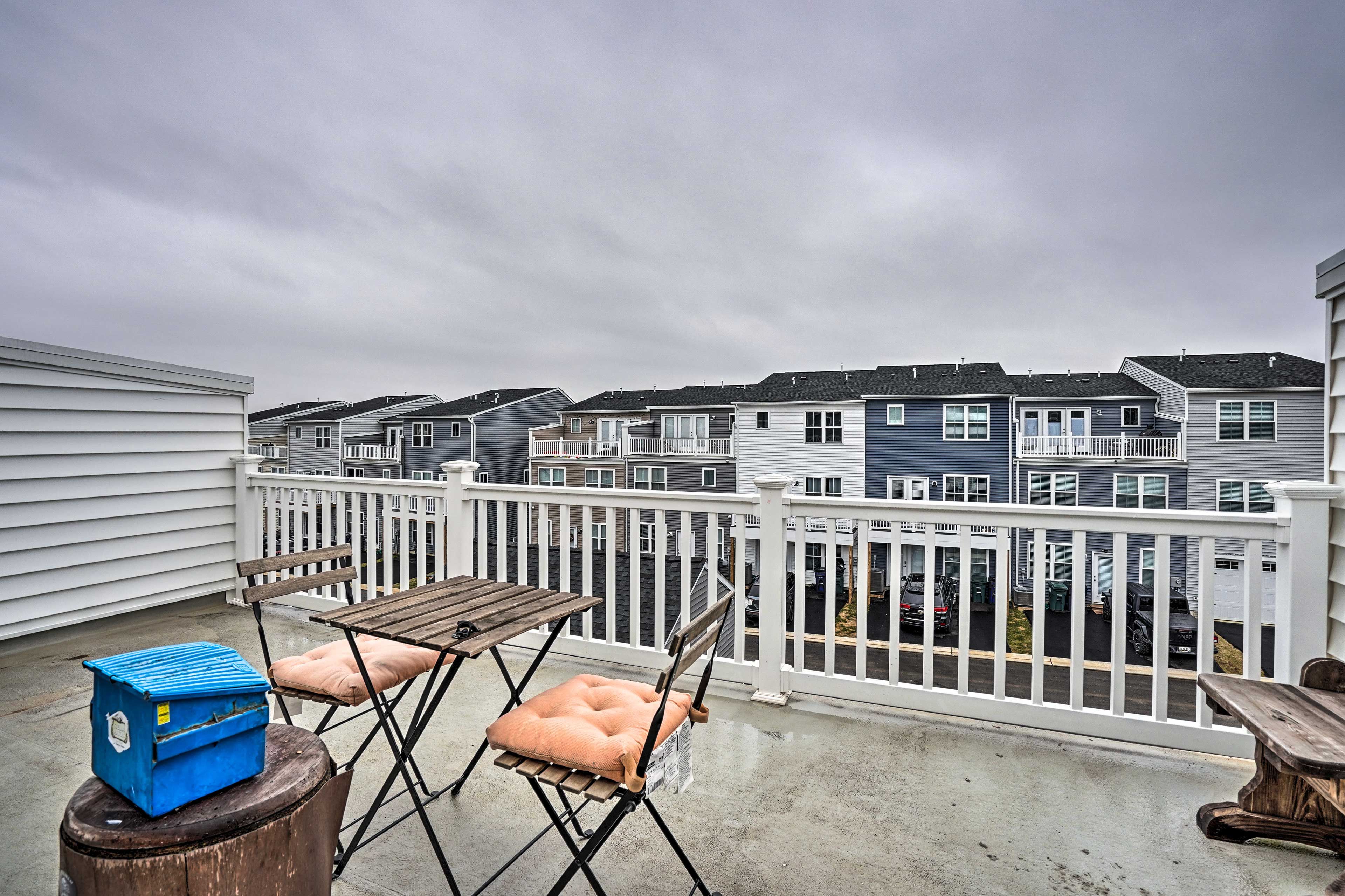 Frederick Vacation Rental | 3BR | 3.5BA | 2,122 Sq Ft | Stairs Required