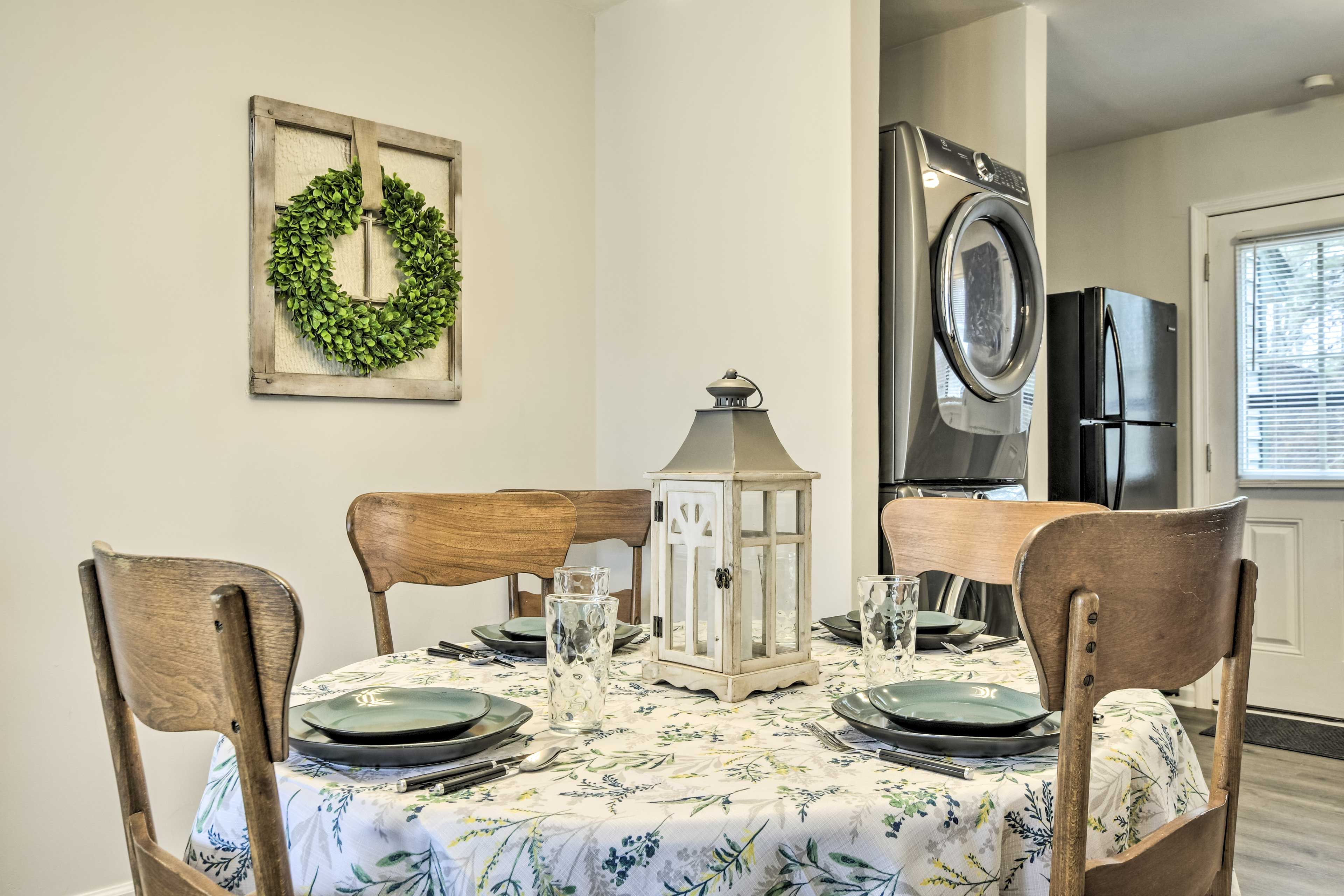 Dining Area | 1st Floor | Dishware/Flatware Provided | Coffee Maker