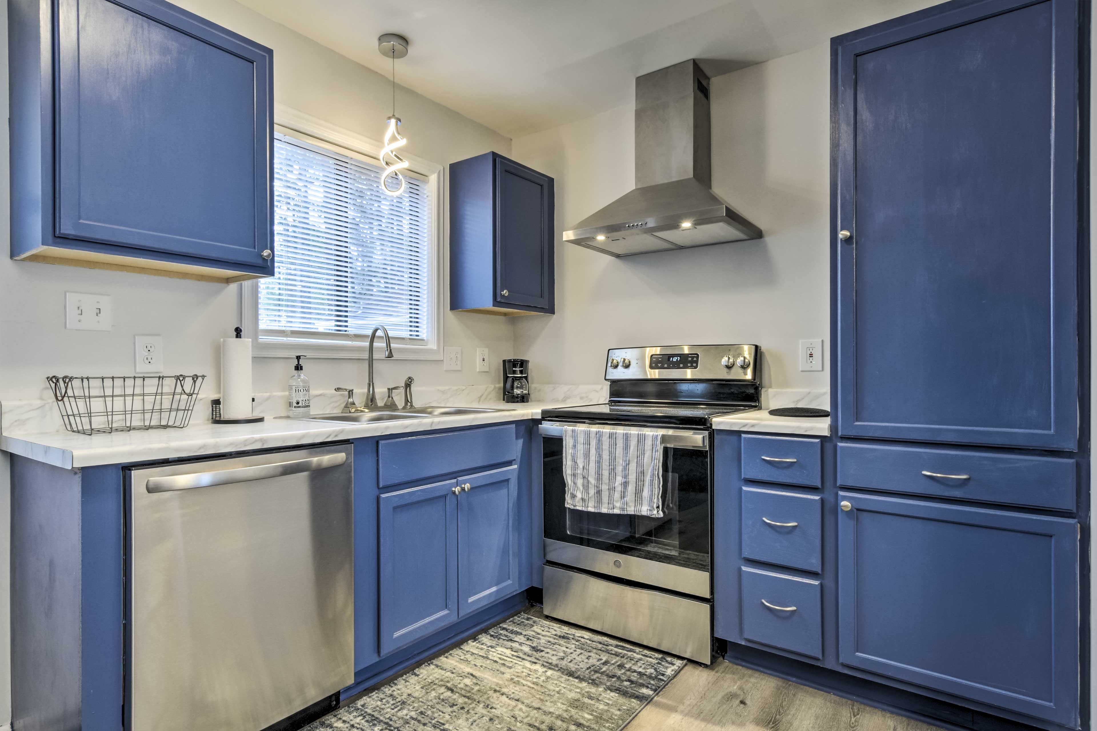Kitchen | 1st Floor | Cooking Basics | Microwave