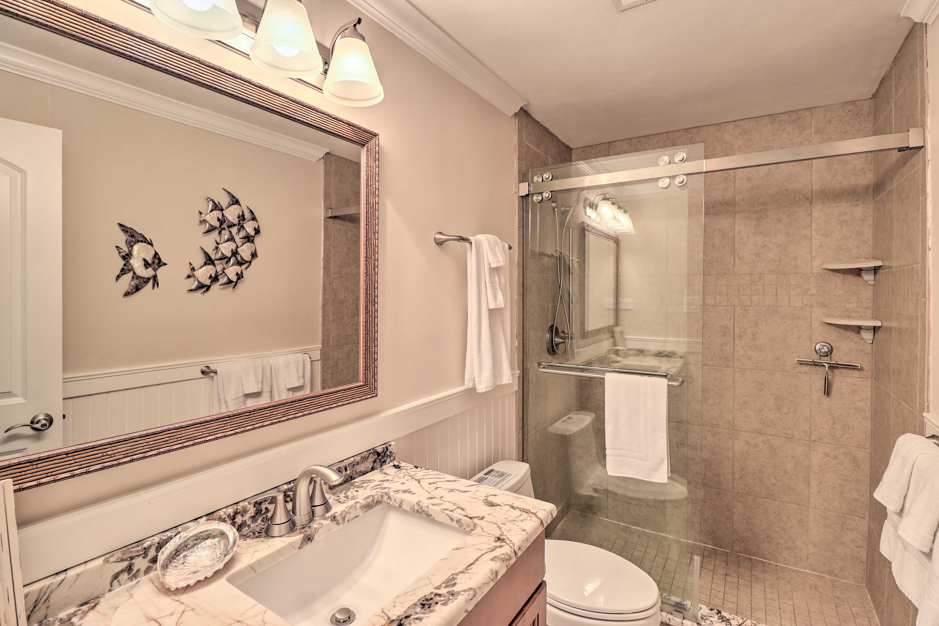 Full Bathroom | Grab Rail in Shower
