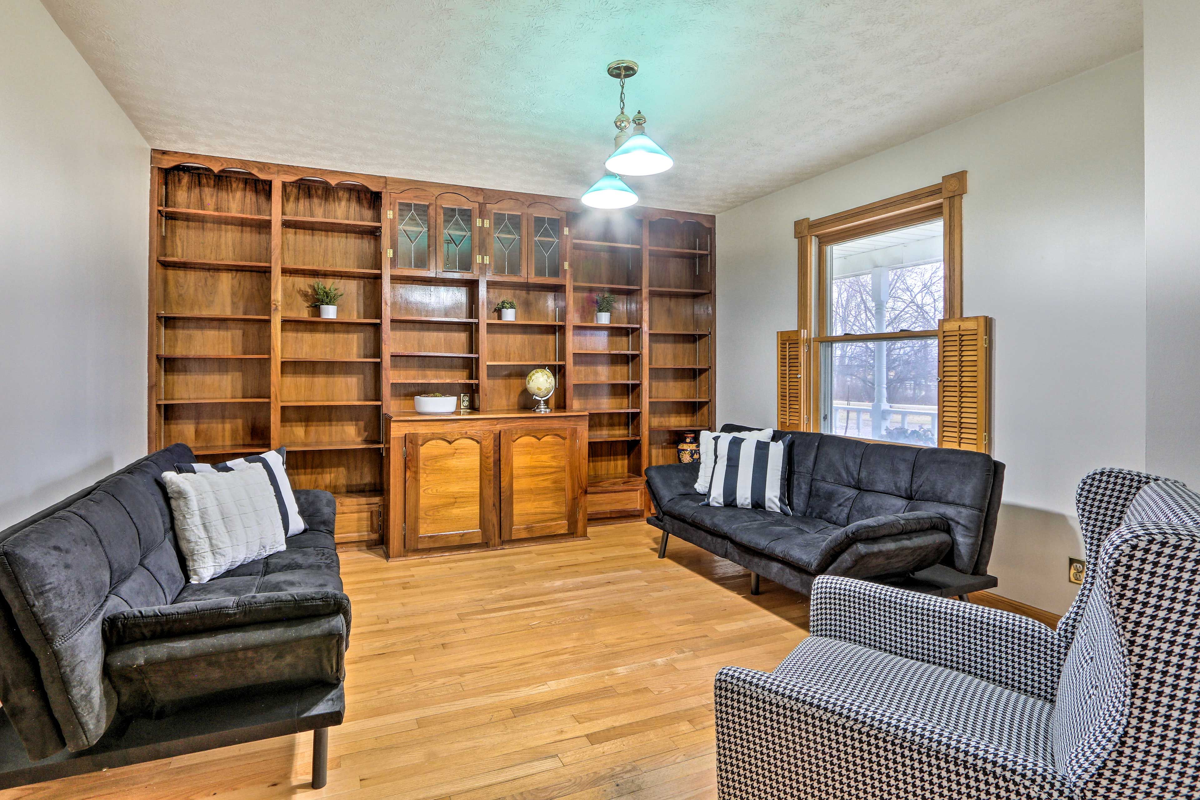 Study | 2 Twin Futons | 1st Floor