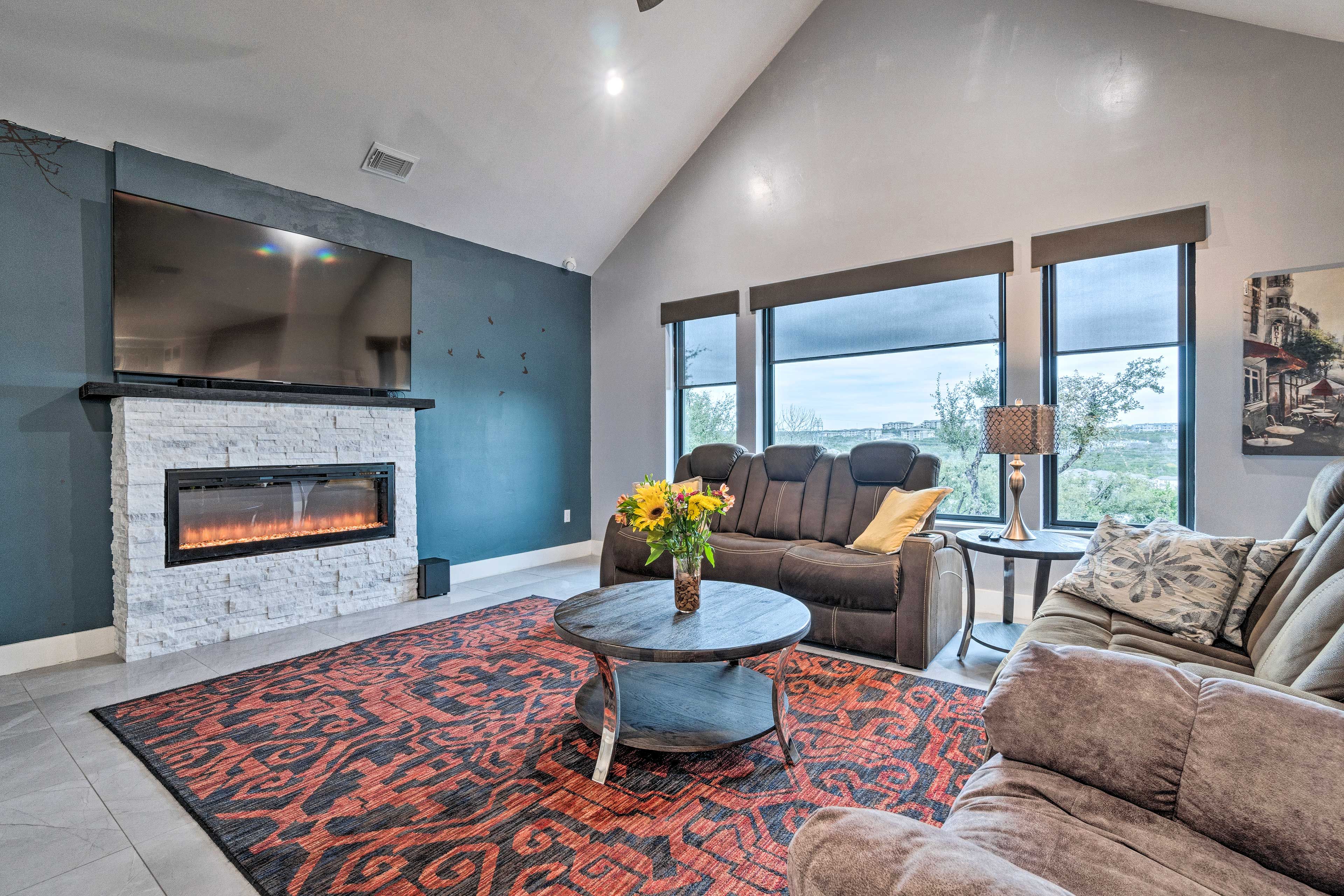Austin Vacation Rental | 3BR | 3BA | Step-Free Entry | 2,800 Sq Ft