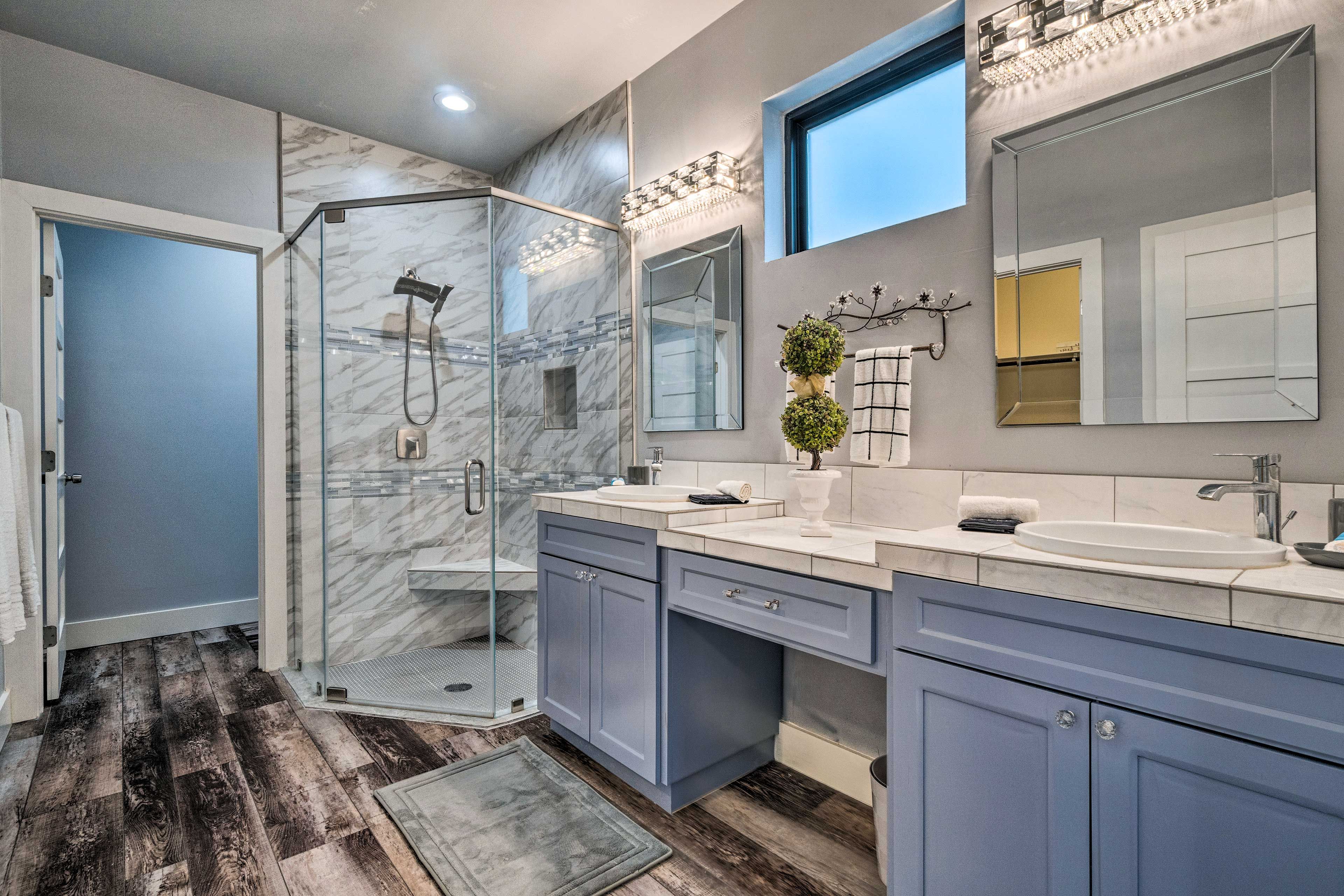 En-Suite Bathroom | 1st Floor | Complimentary Toiletries