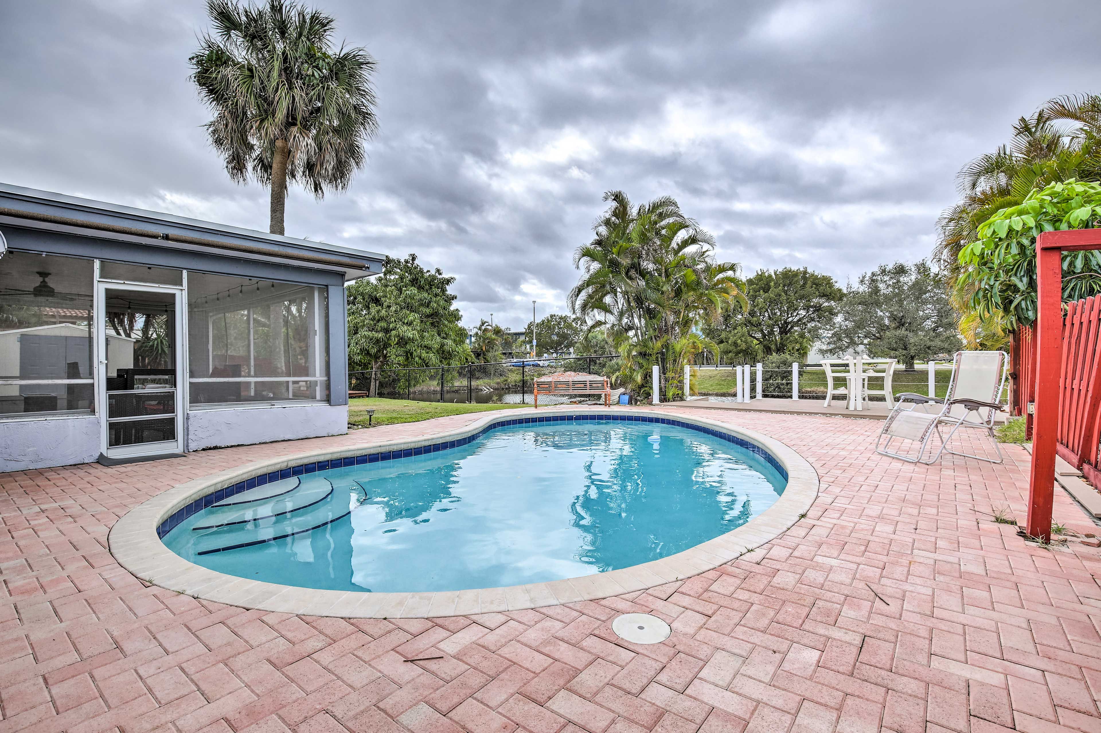 Private Pool | Gas Grill