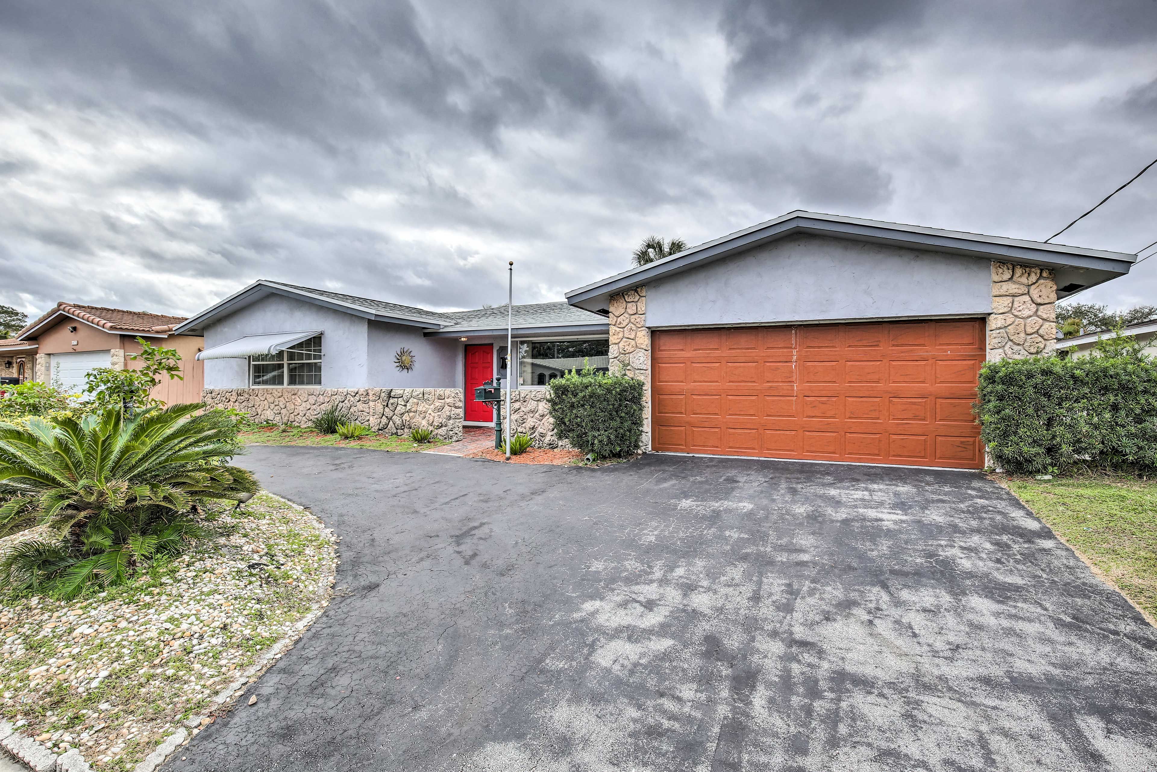 Parking | Driveway (3 Vehicles) | Garage (1 Vehicle) | Free Street Parking