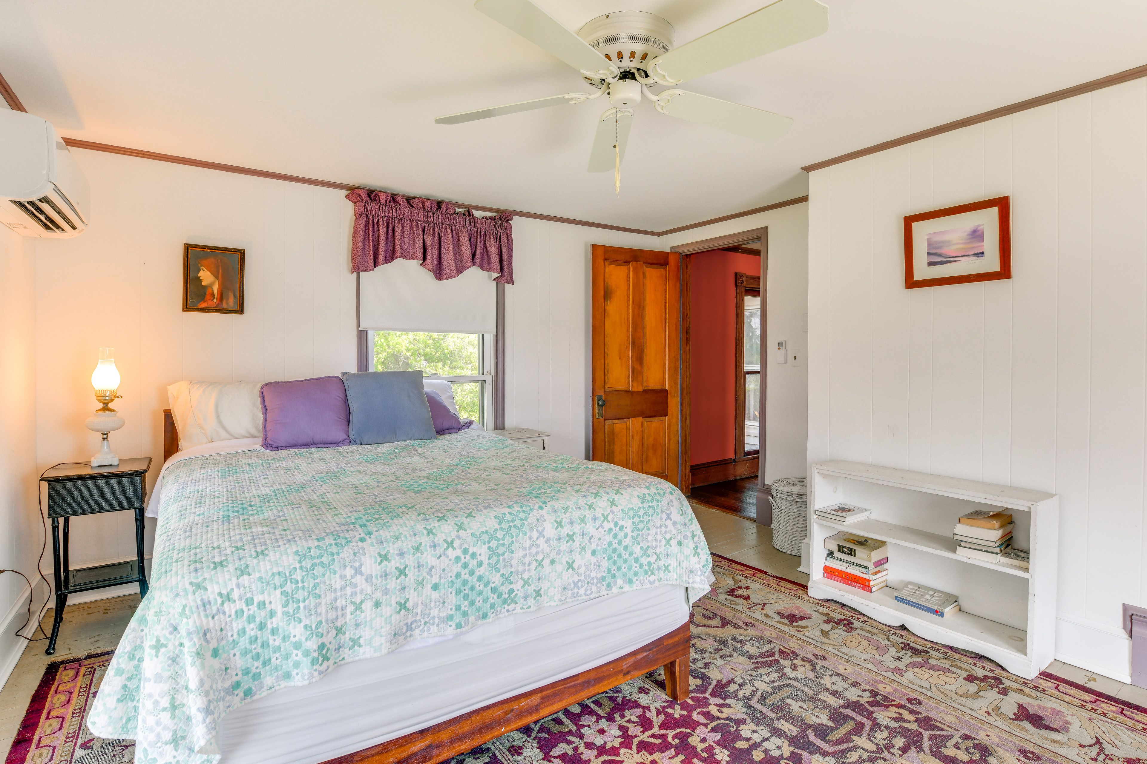 Bedroom 2 | Queen Bed