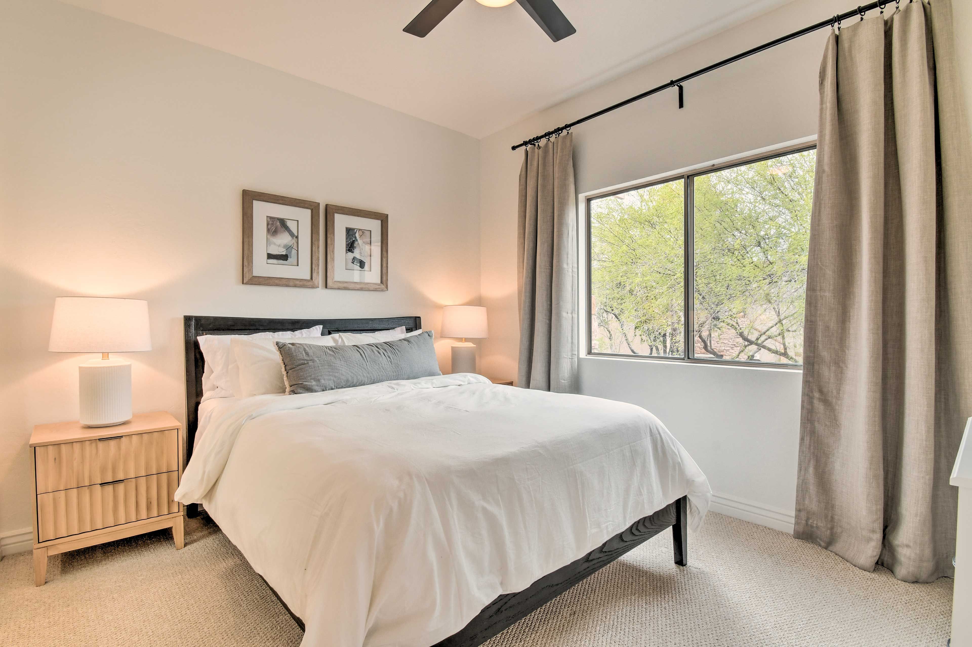 Bedroom 2 | Queen Bed | Linens Provided | Ceiling Fans