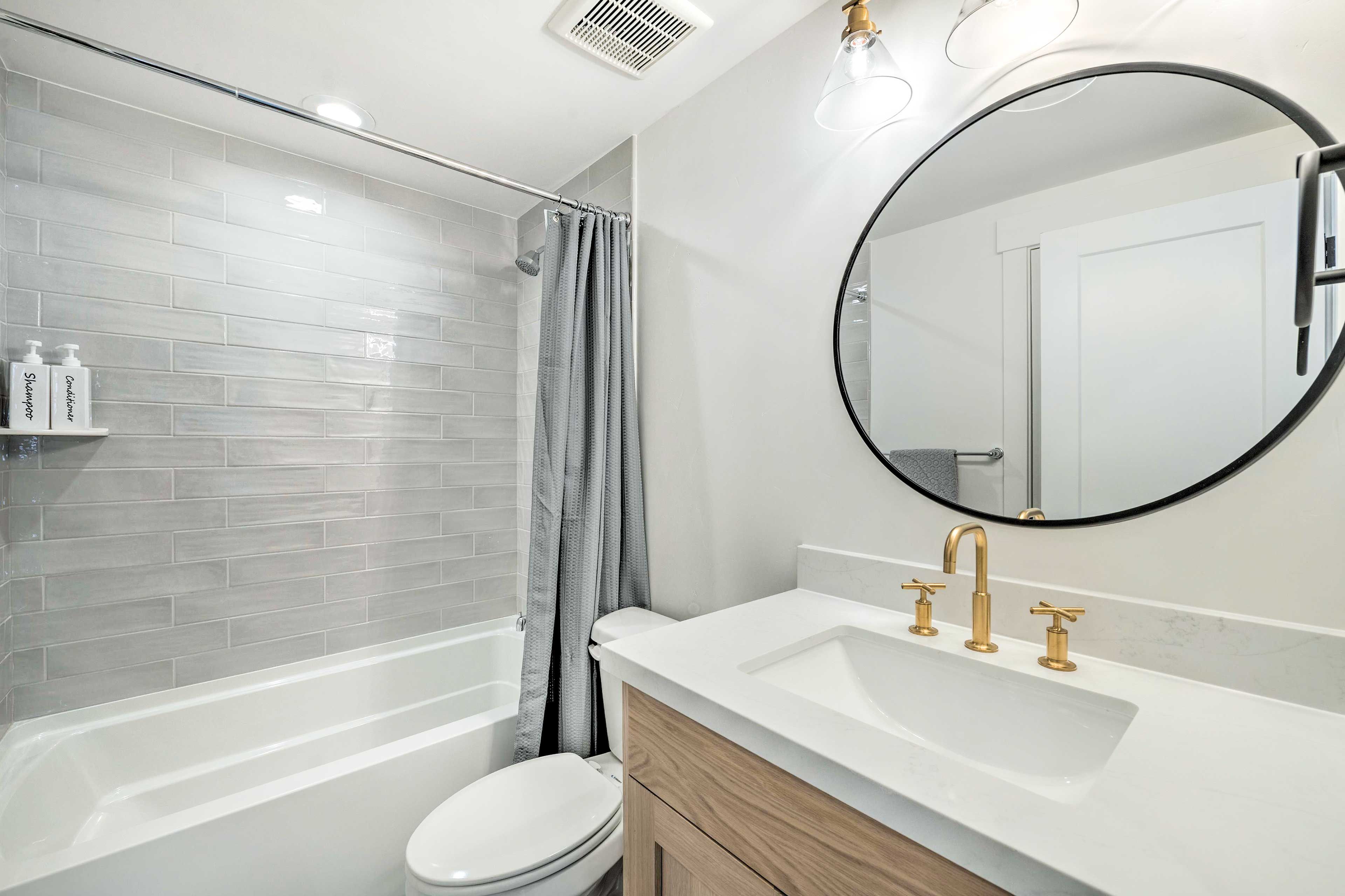 Full Bathroom | Basement