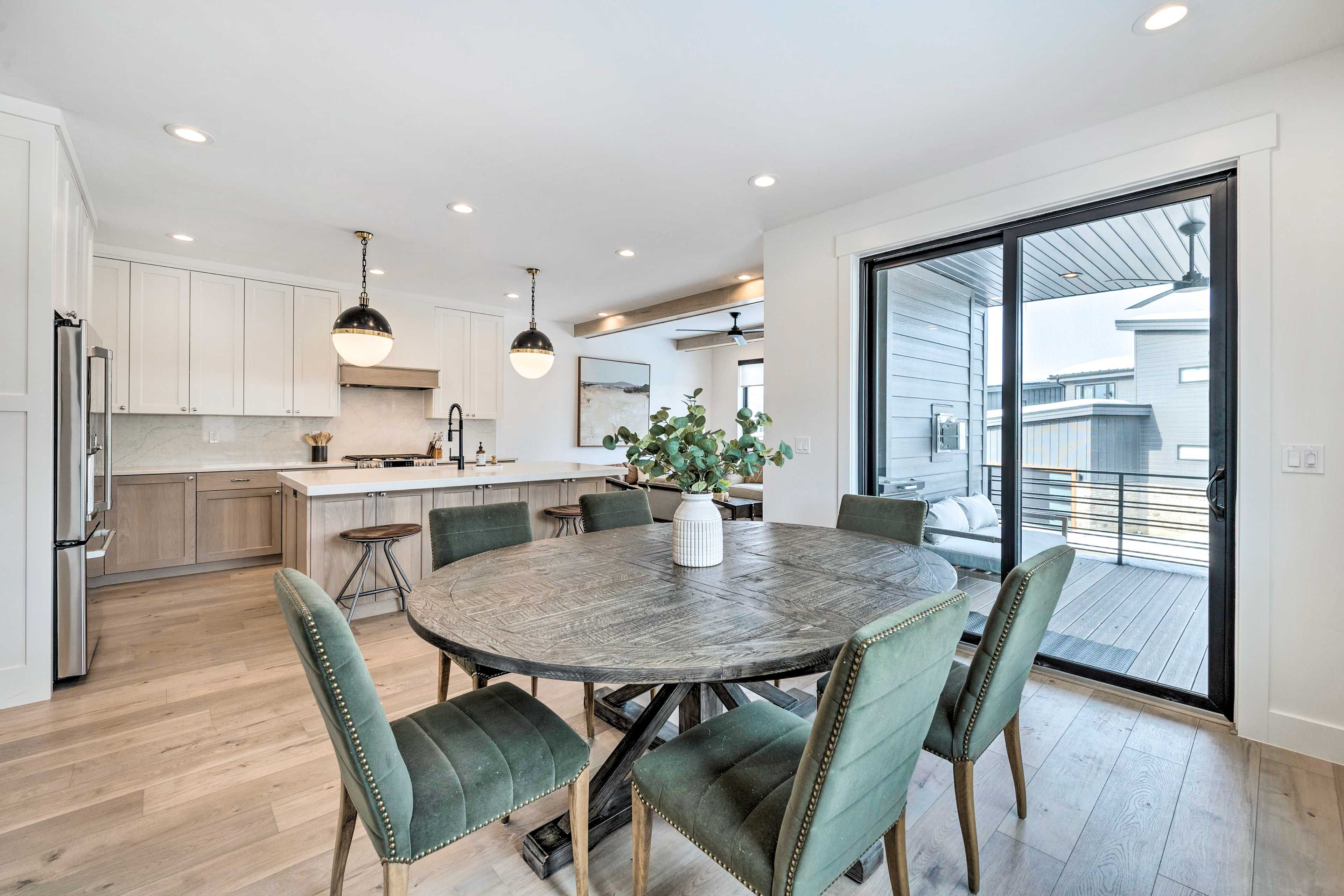 Dining Area | Dishware/Flatware | Trash Bags/Paper Towels