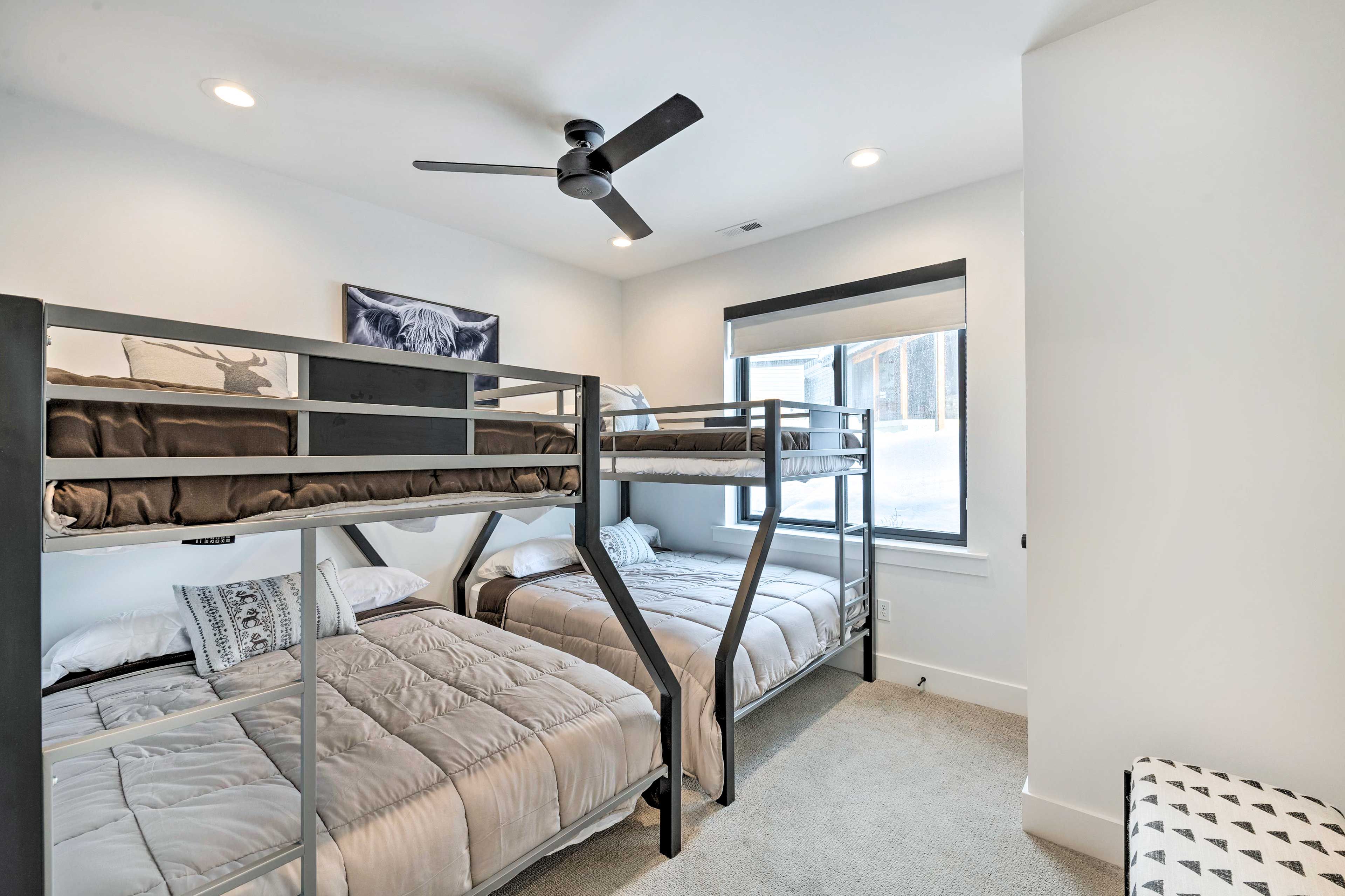 Bedroom 4 | 2 Twin/Full Bunk Beds | Basement