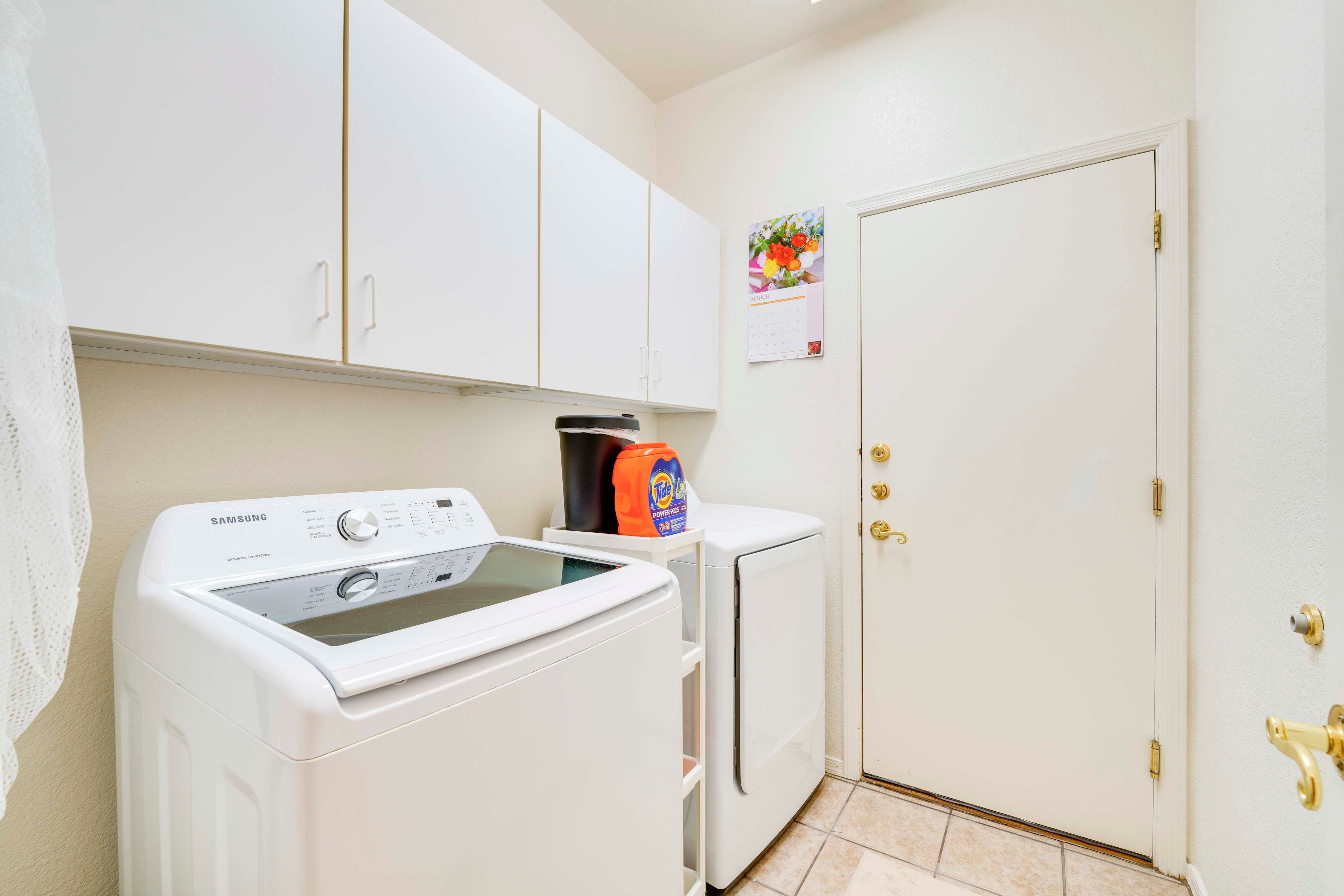 Laundry Room | Washer & Dryer