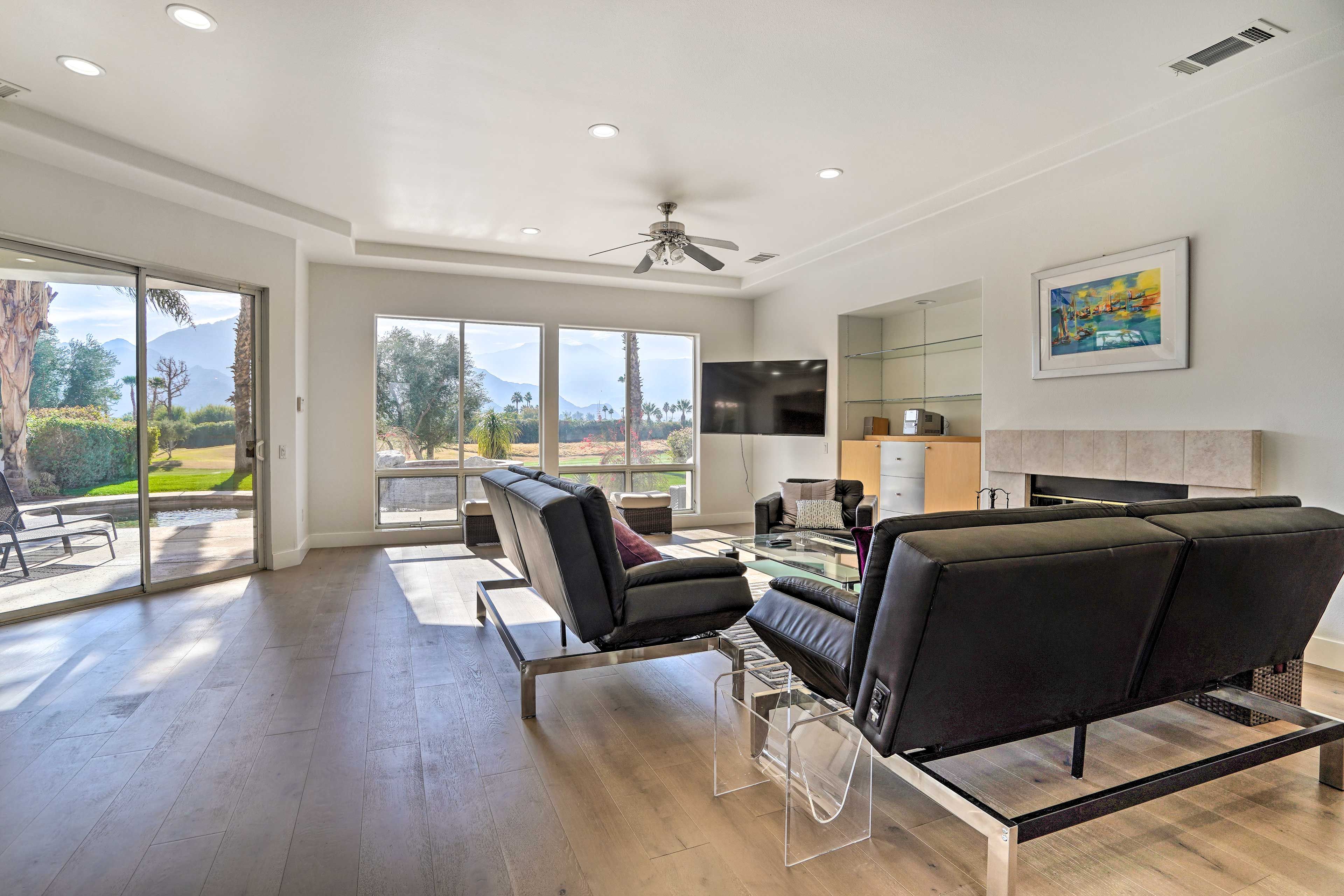 Living Room | Central A/C | Free WiFi
