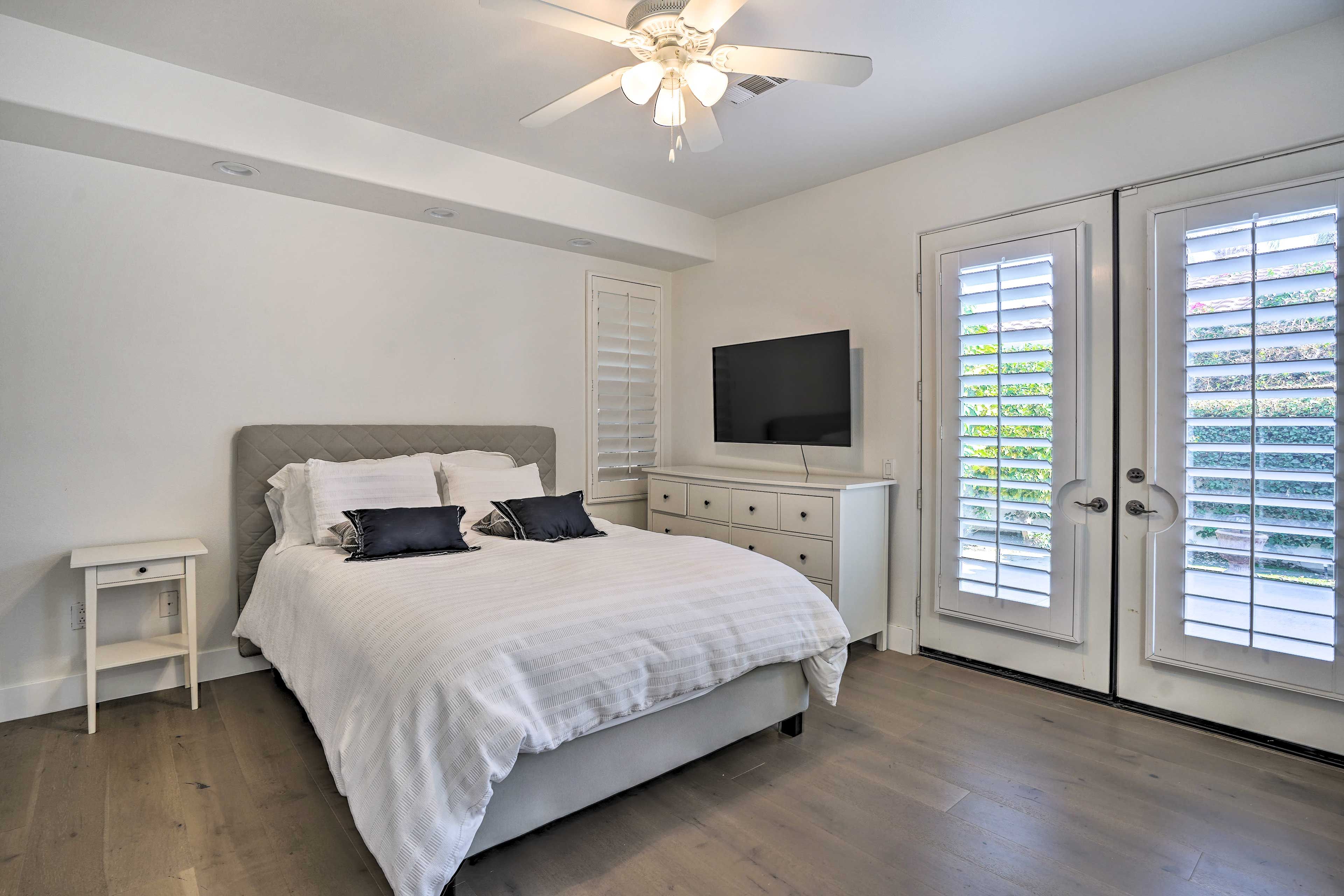 Bedroom 3 | Queen Bed | En-Suite Bathroom | Hangers