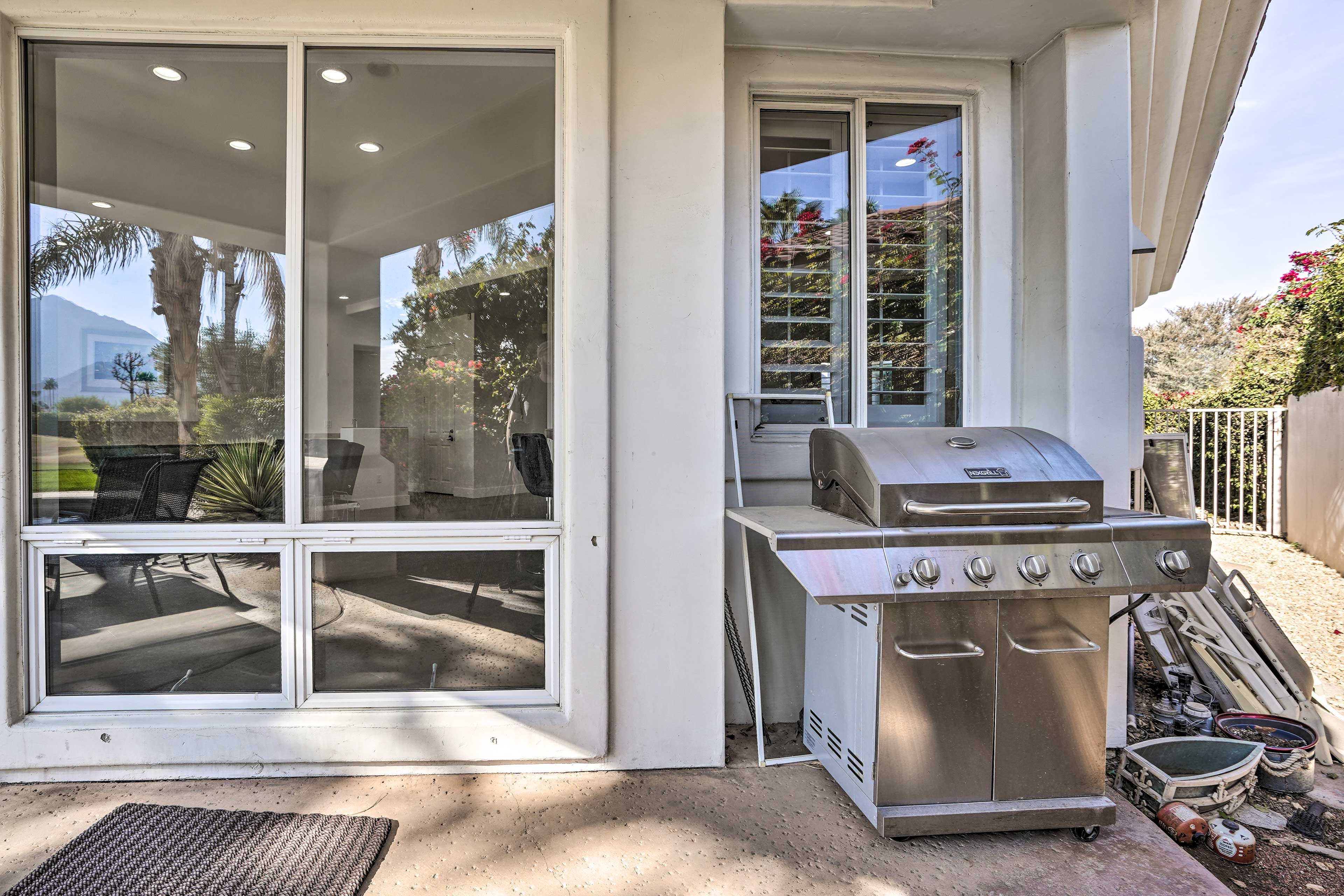 Private Patio | Gas Grill