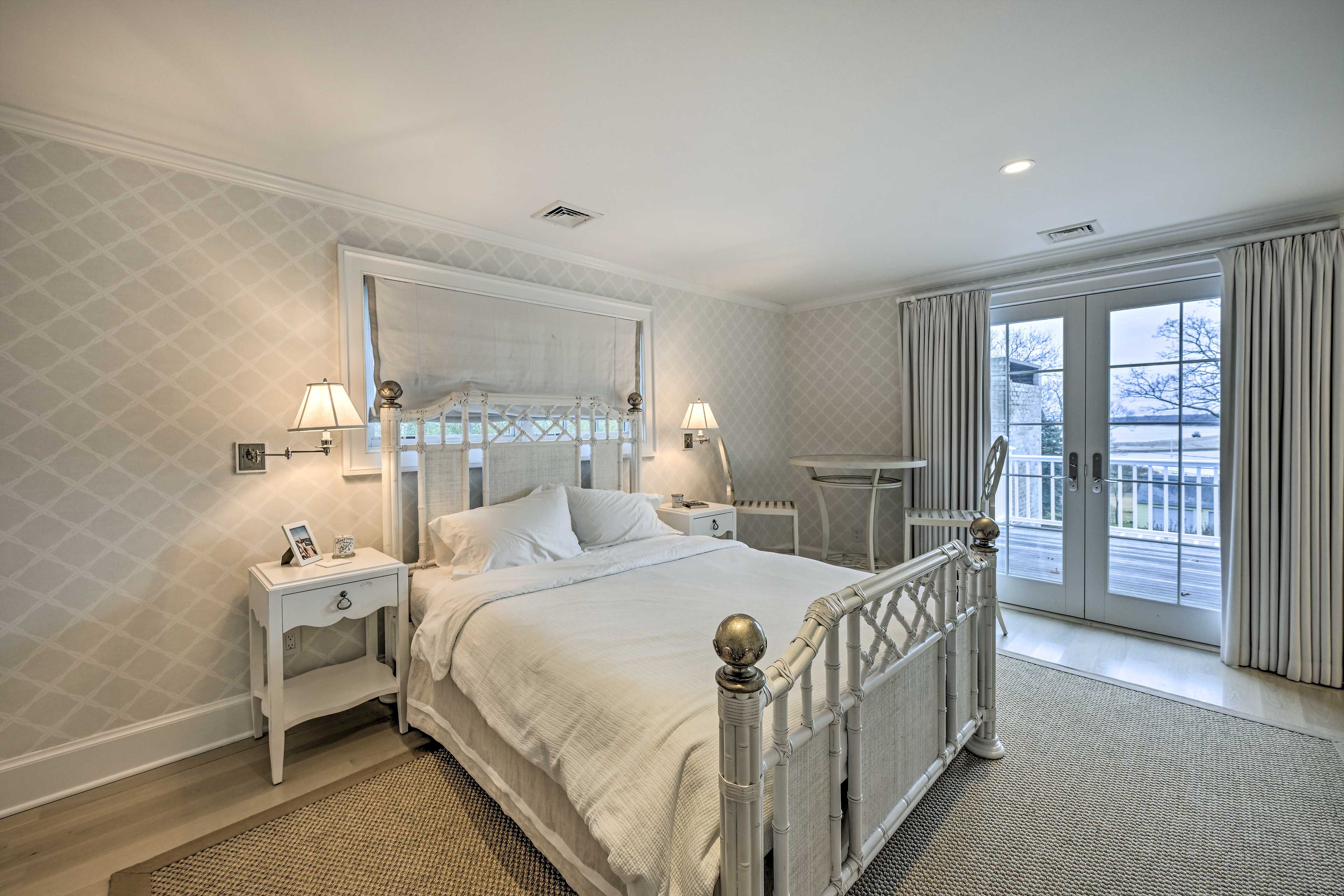 Bedroom 5 | Queen Bed
