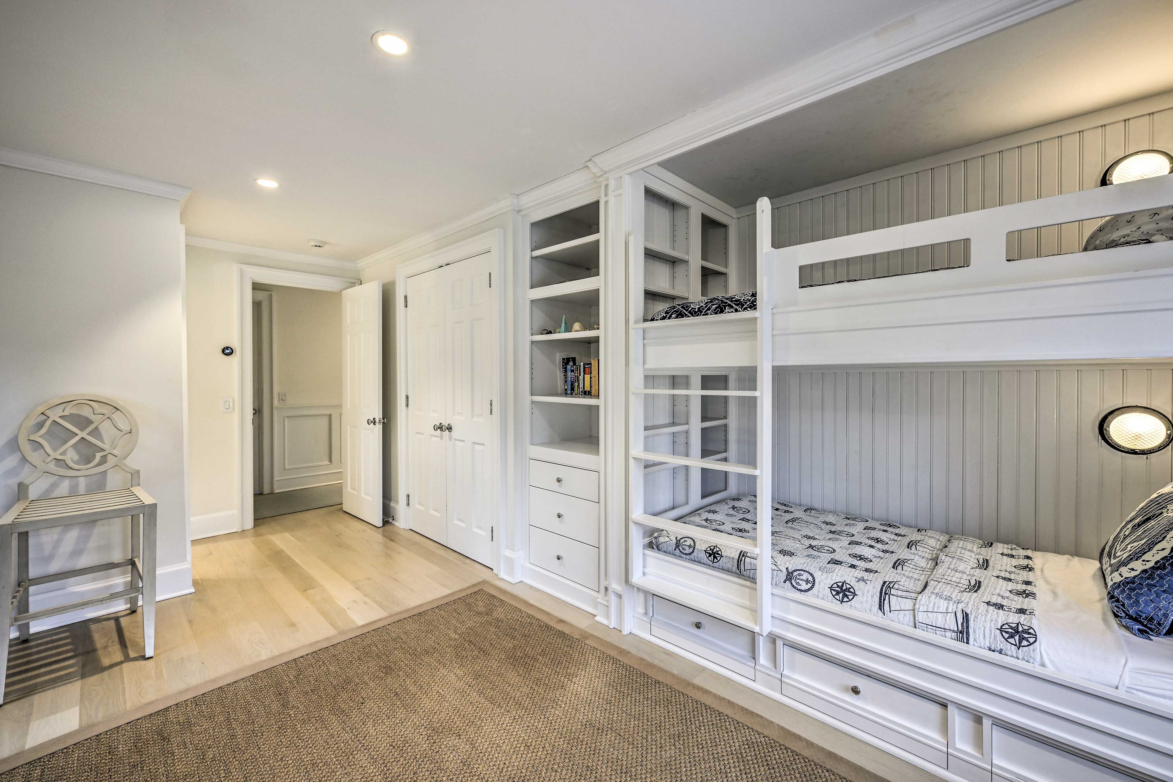 Bedroom 4 | 2 Twin Bunk Beds