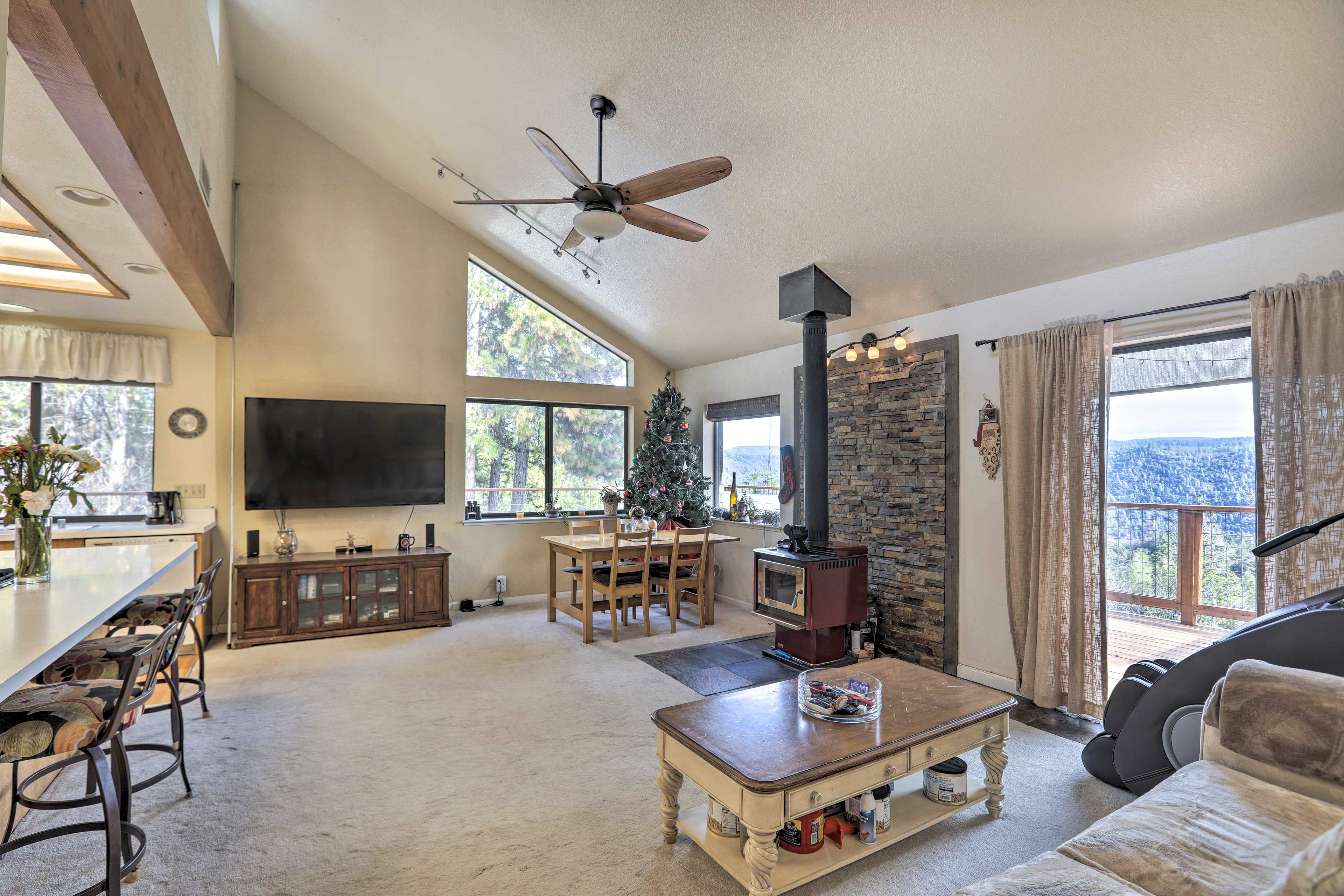 Living Area | Keyless Entry