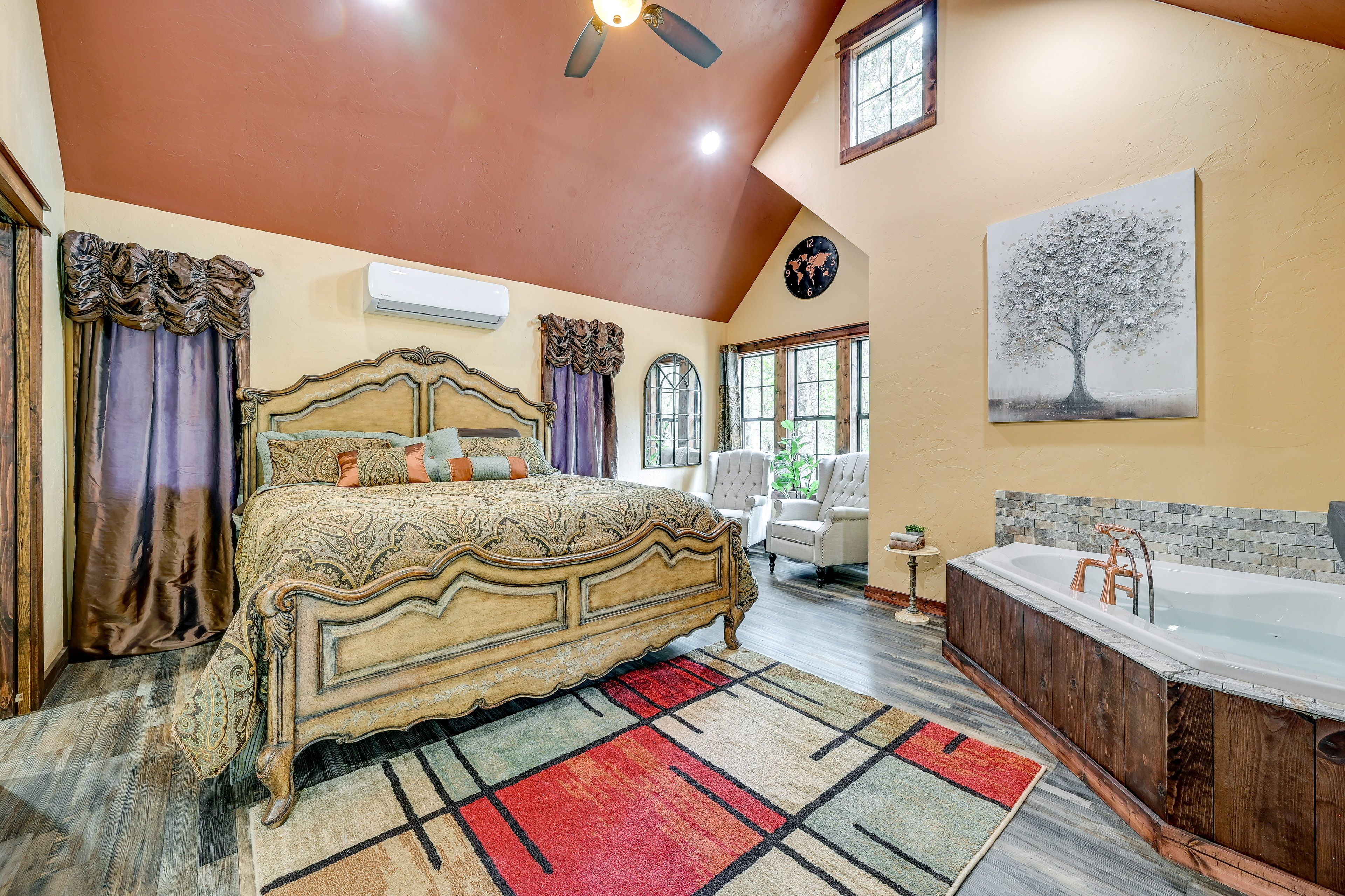 Studio | King Bed