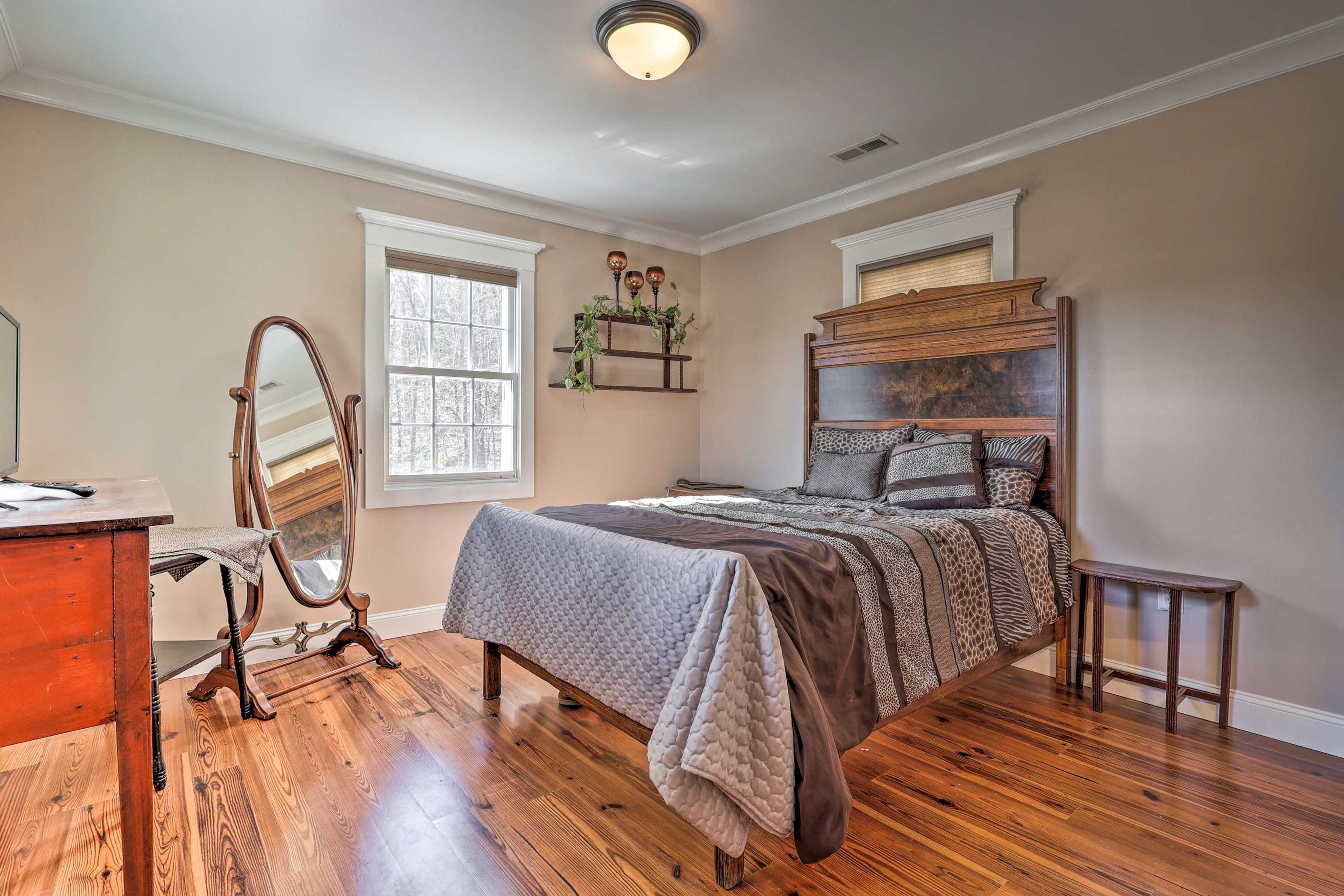 Bedroom 3 | 2nd Floor | Full Bed | Smart TV