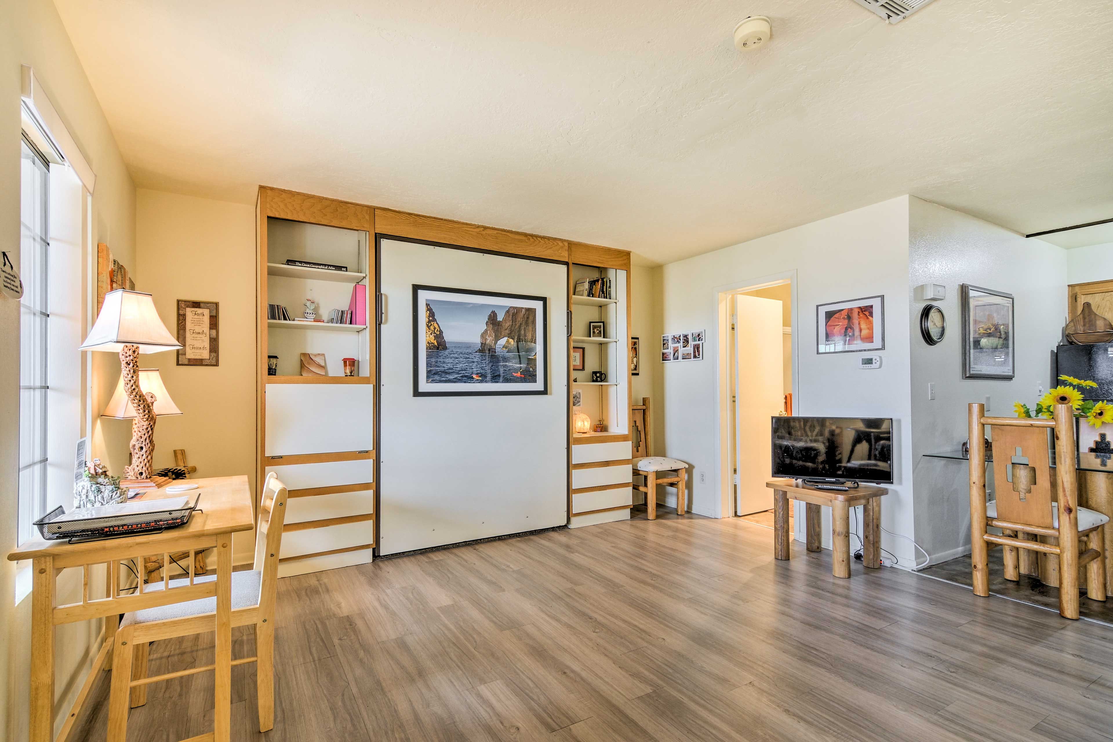 Studio | Queen Murphy Bed | Full Futon | Linens Provided