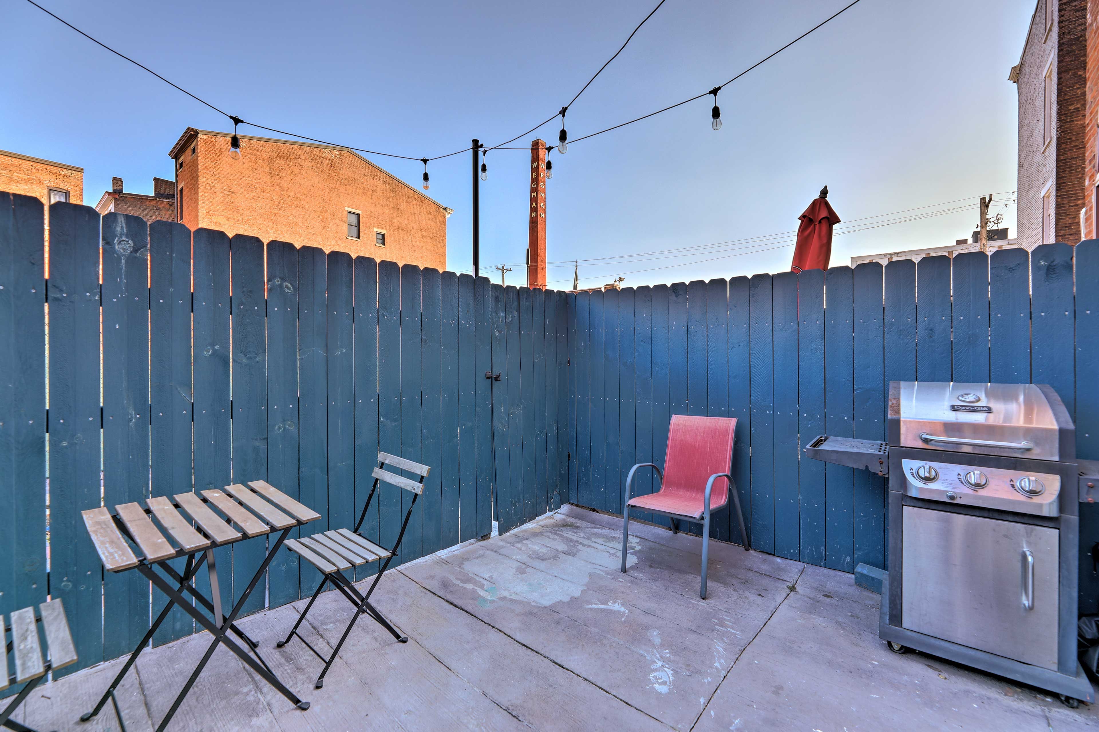 Patio | Gas Grill (Propane Provided) | Outdoor Seating