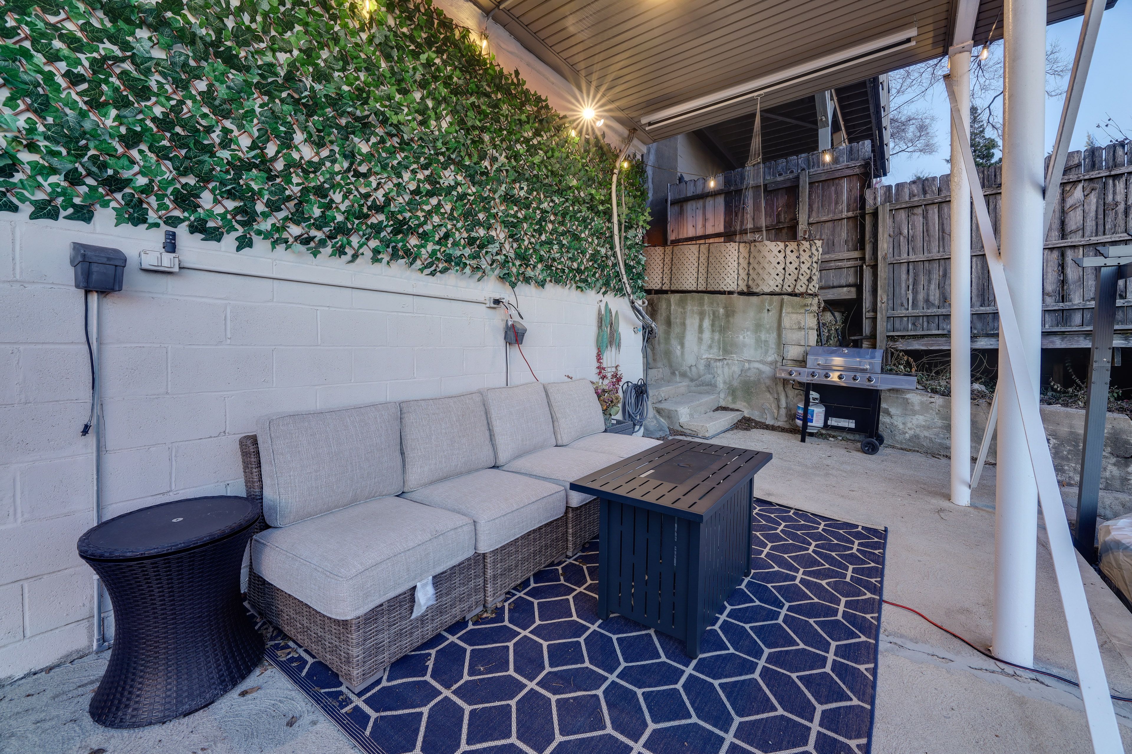 Patio | Outdoor Seating | Gas Grill